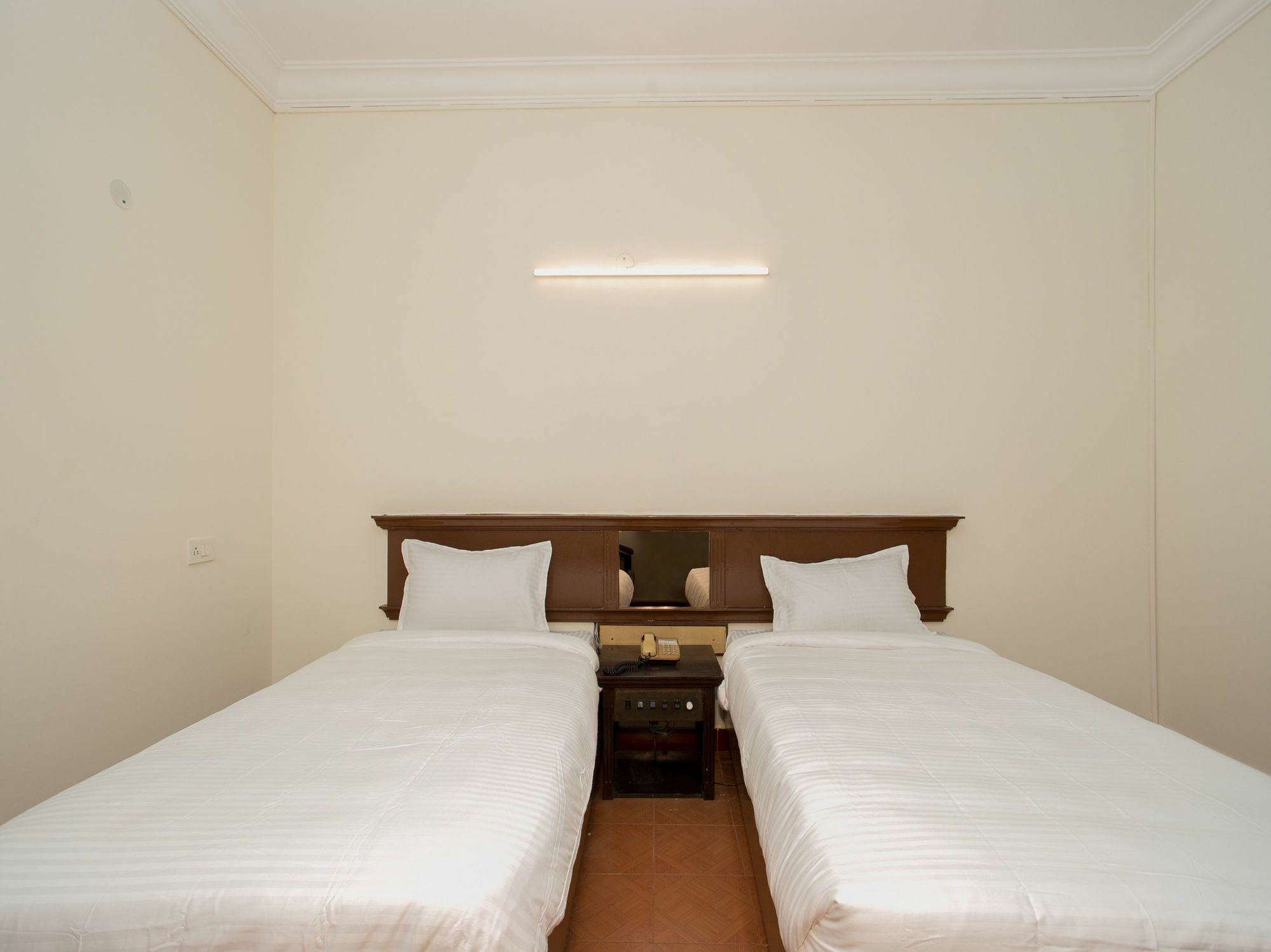 Golden Gates Hotel 3*