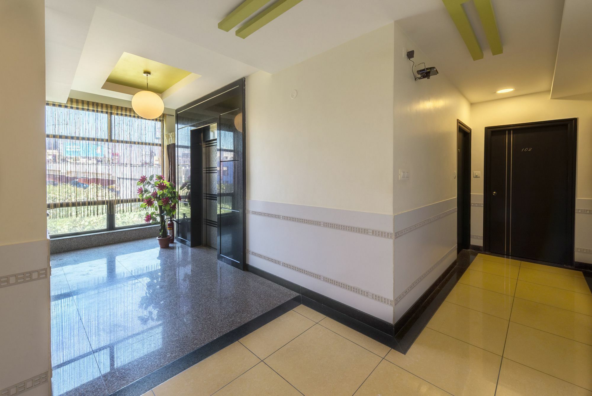Treebo Raj Elegance Manyata Tech Park Hotel 3*