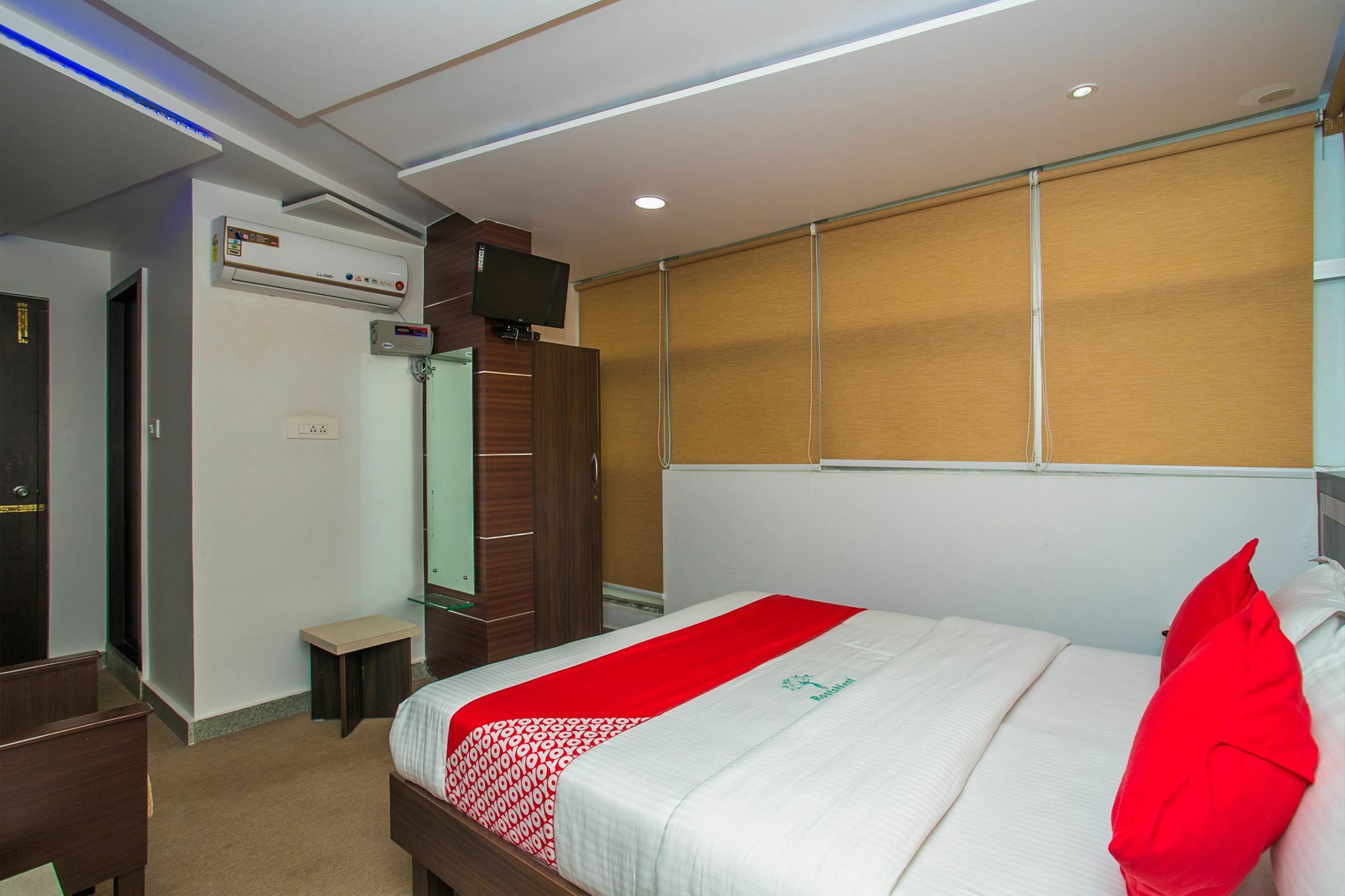Flagship Malnad Residency Near Palace