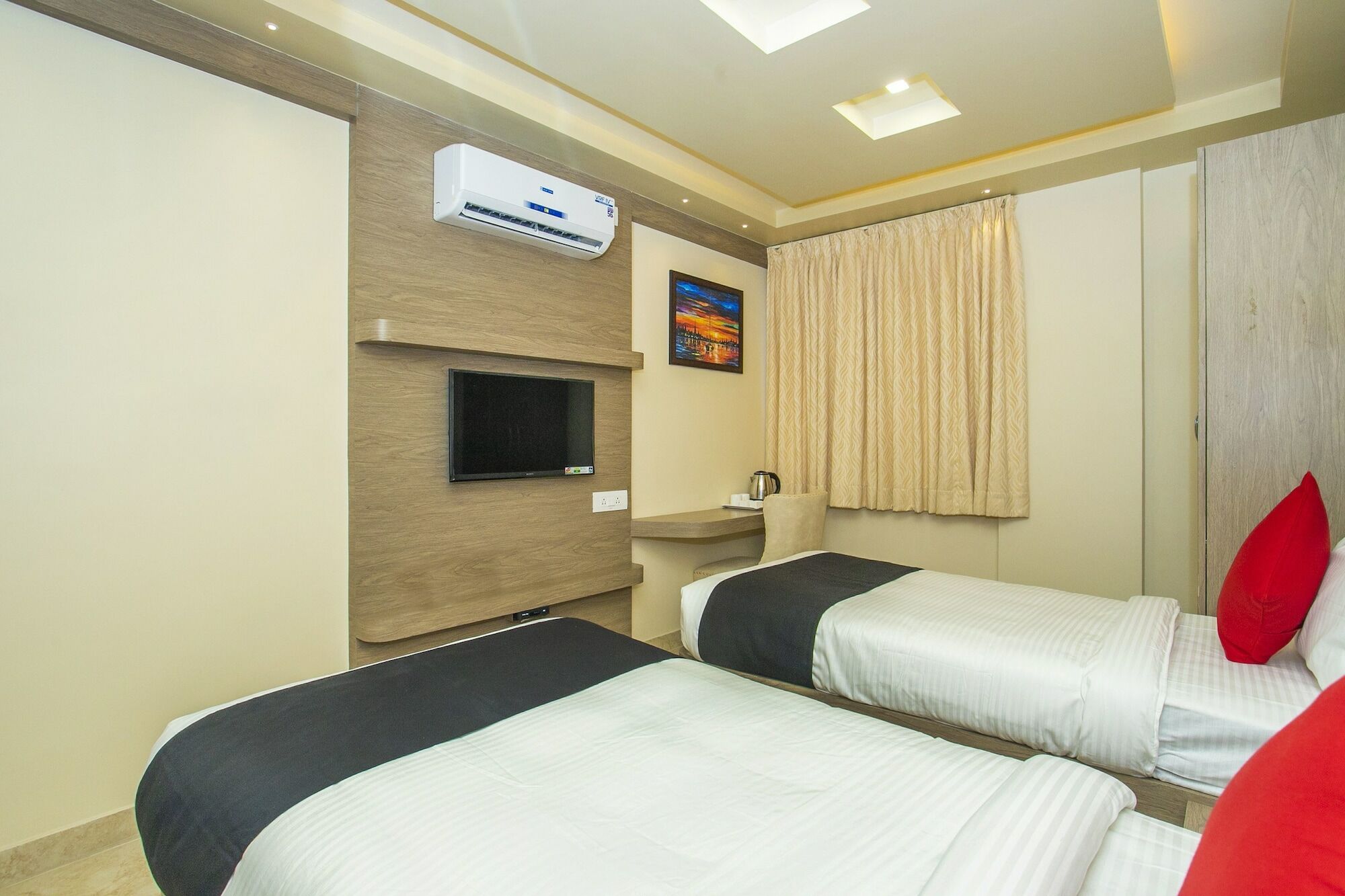 Hotel Capital O 19719 Aaccord Bangalore