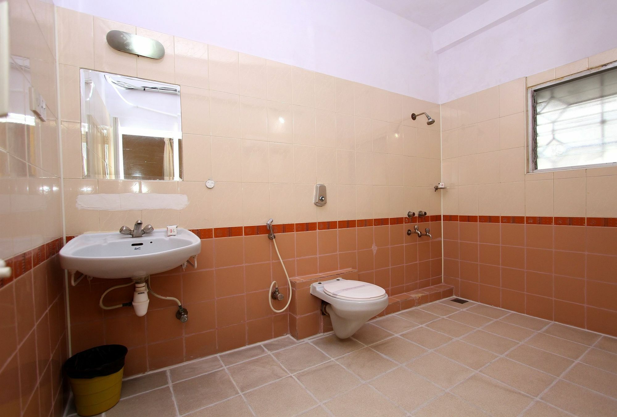 Telehaus International 3*
