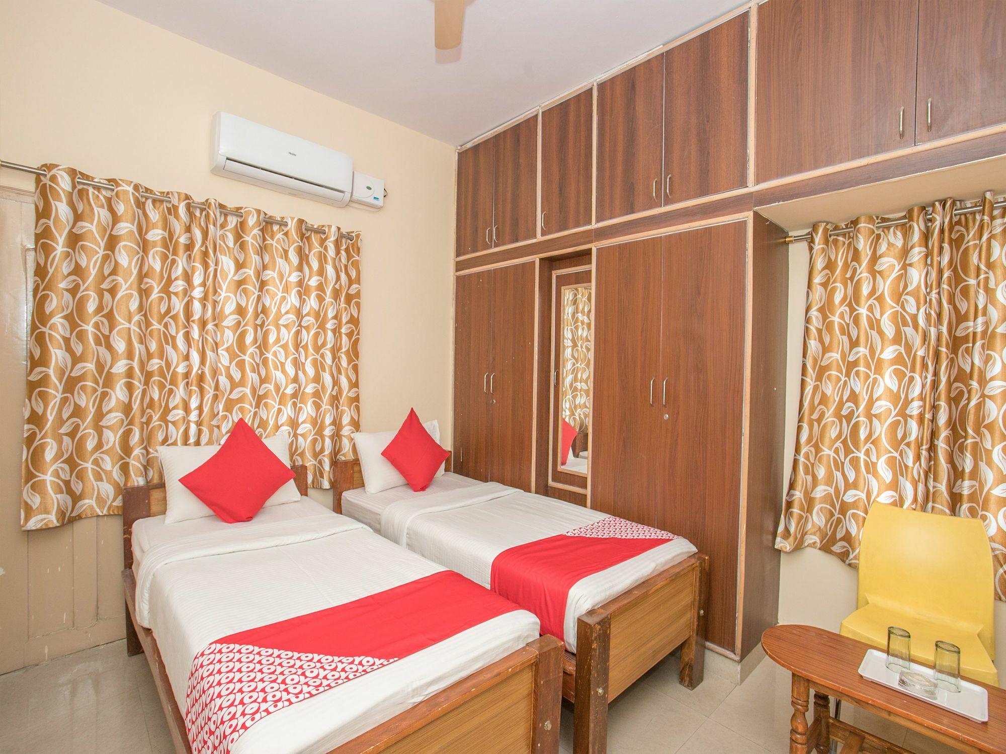 Hotel Oyo 12776 Sv Bangalore