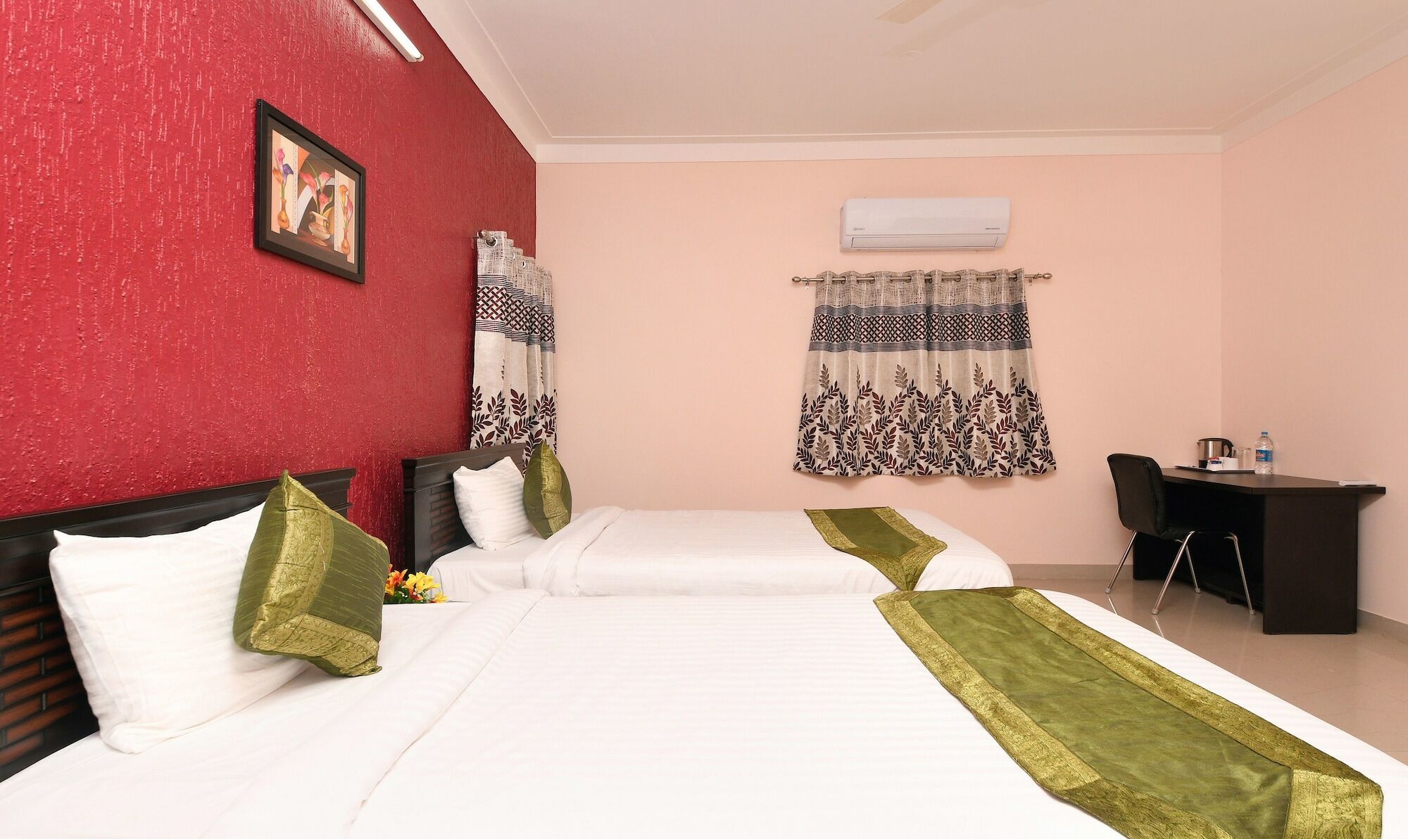 Itsy Shivaas Kuteera, 450m From Narayana Multi Speciality Hospital Hotel