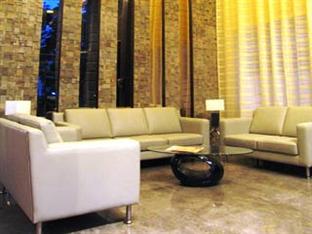 Bloom - Indiranagar Hotel