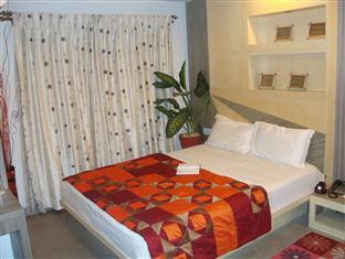 Capital O 3246 The Bouvice Hotel