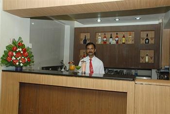 Hotel Grand Bee