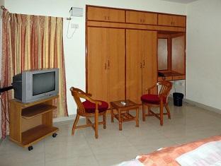 Paalmgrove Residency