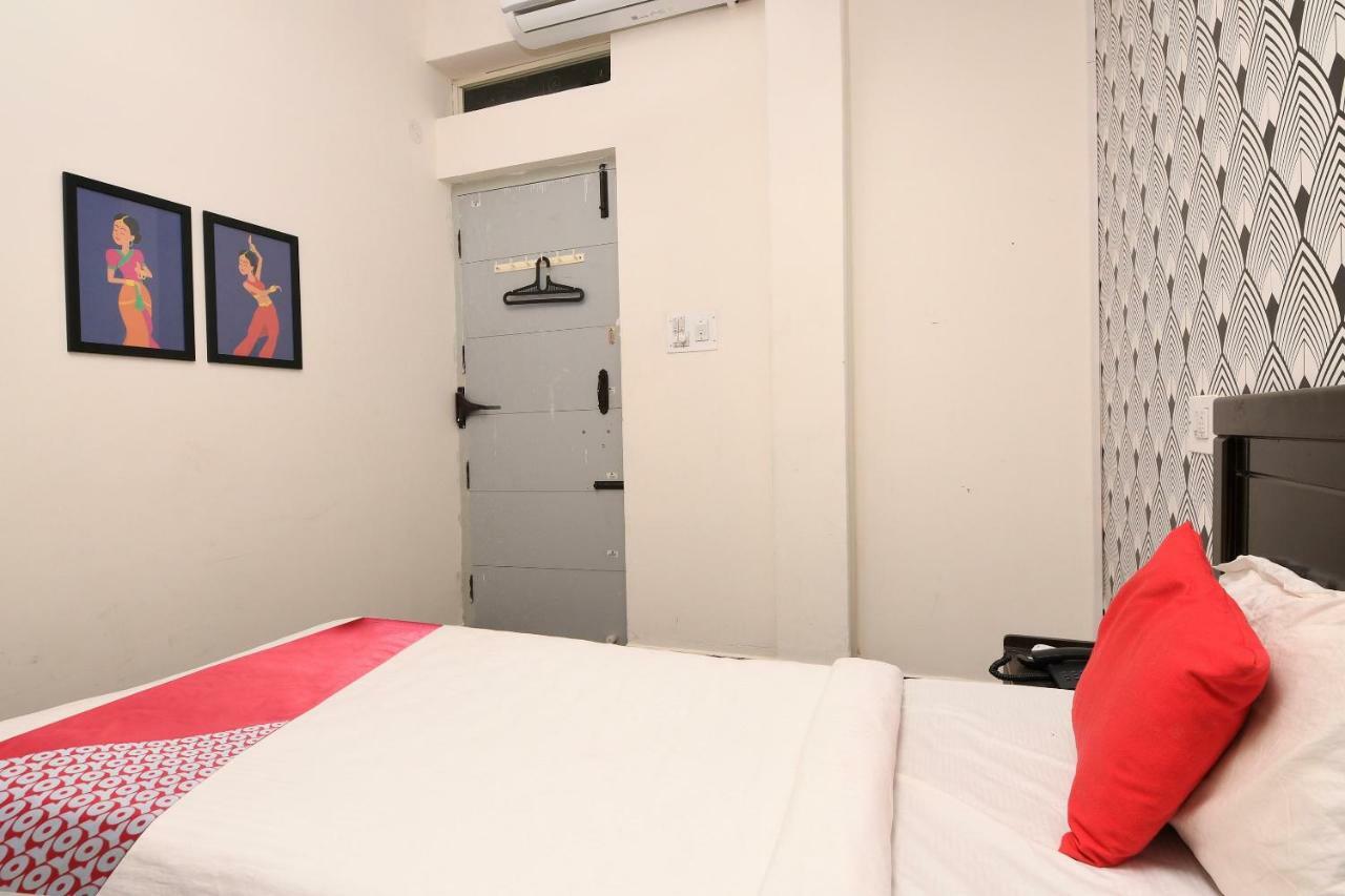 Hotel Oyo 14430 Sunshine Grand 3*