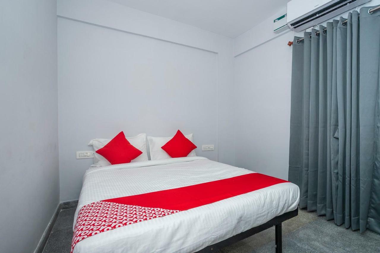 Oyo Flagship 29560 Bgs Gleneagles Global Hospital 3*