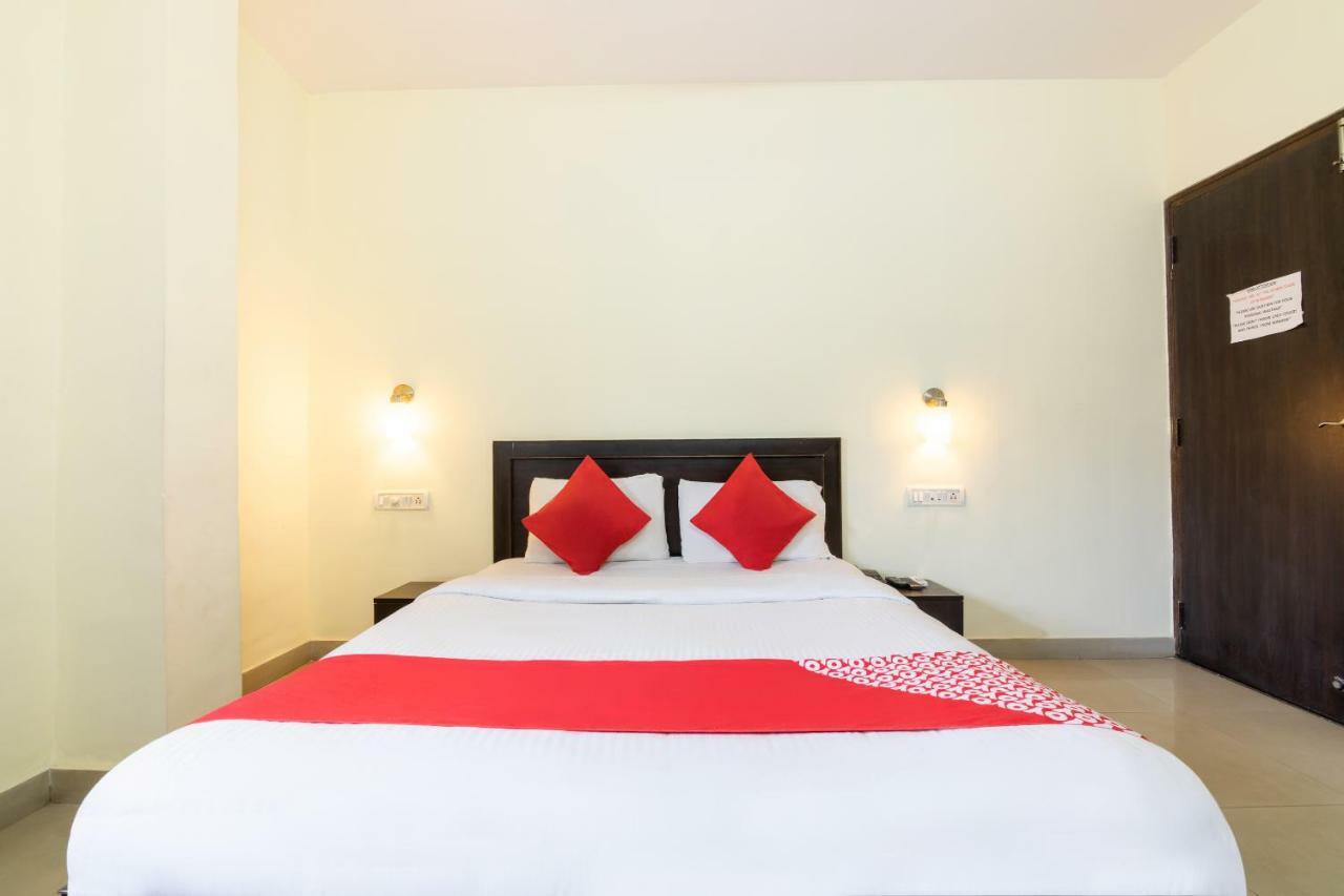 Hotel Oyo 345 Red Mount Aquilla