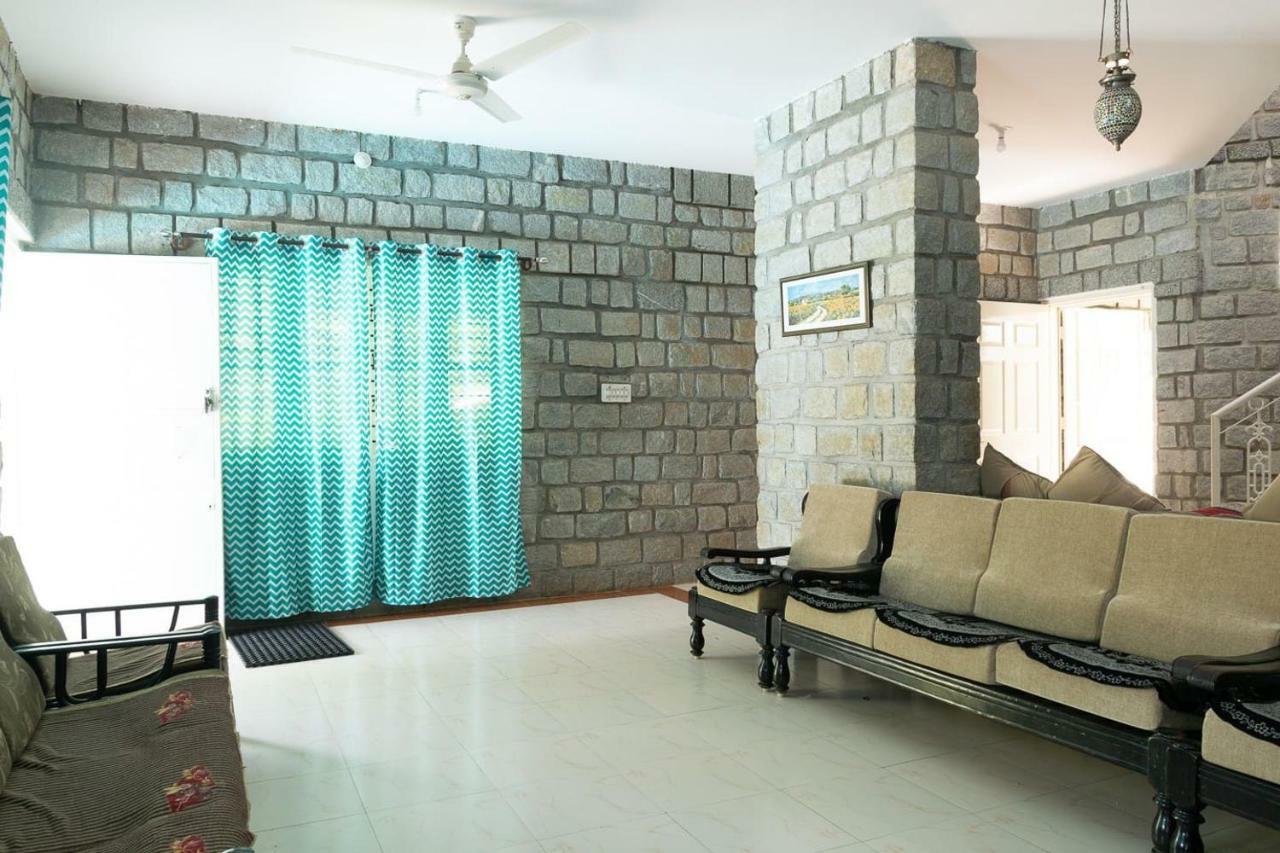 Far Trek 002 Farmhouse Close To Holiday home Bangalore