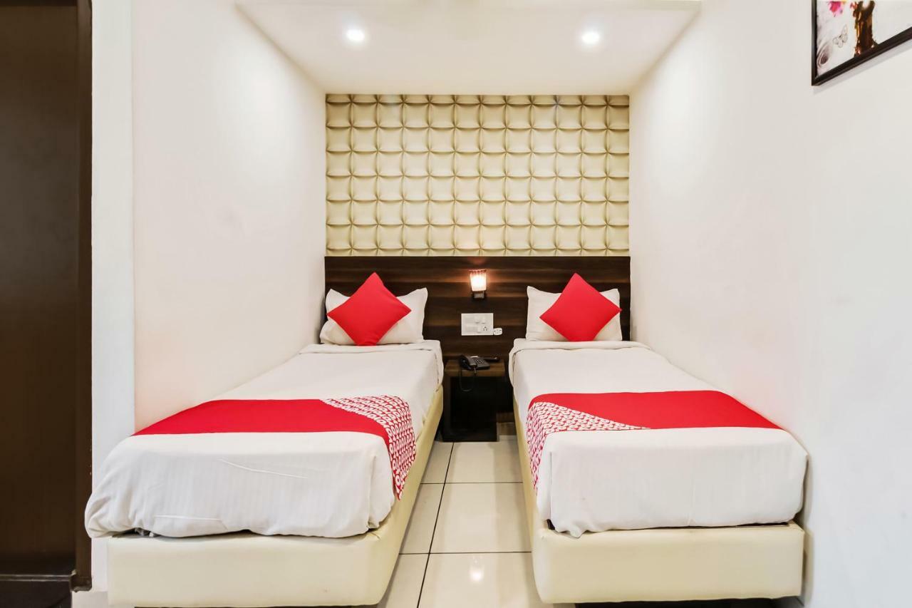 Oyo 30525 Dwarka Grand 3* Bangalore