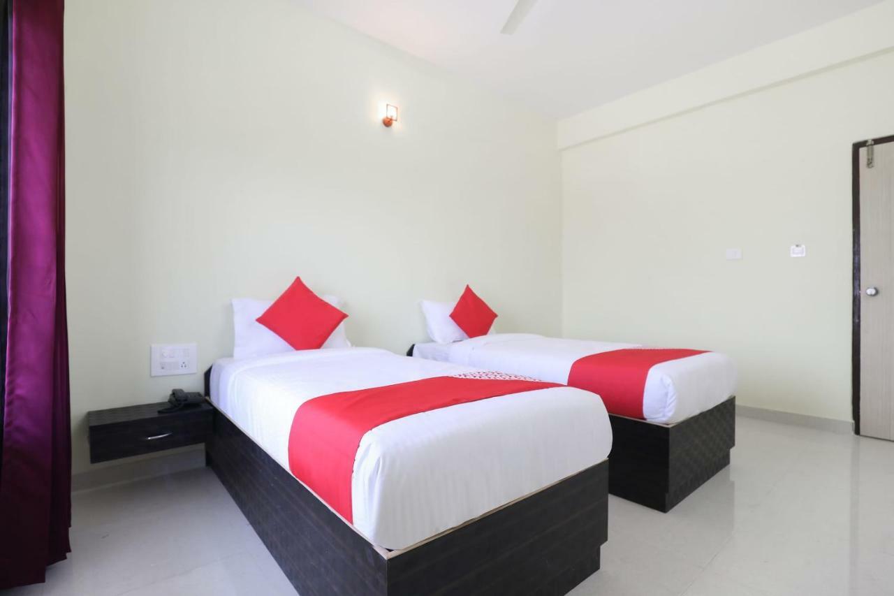 Oyo 33451 Ace Hotel