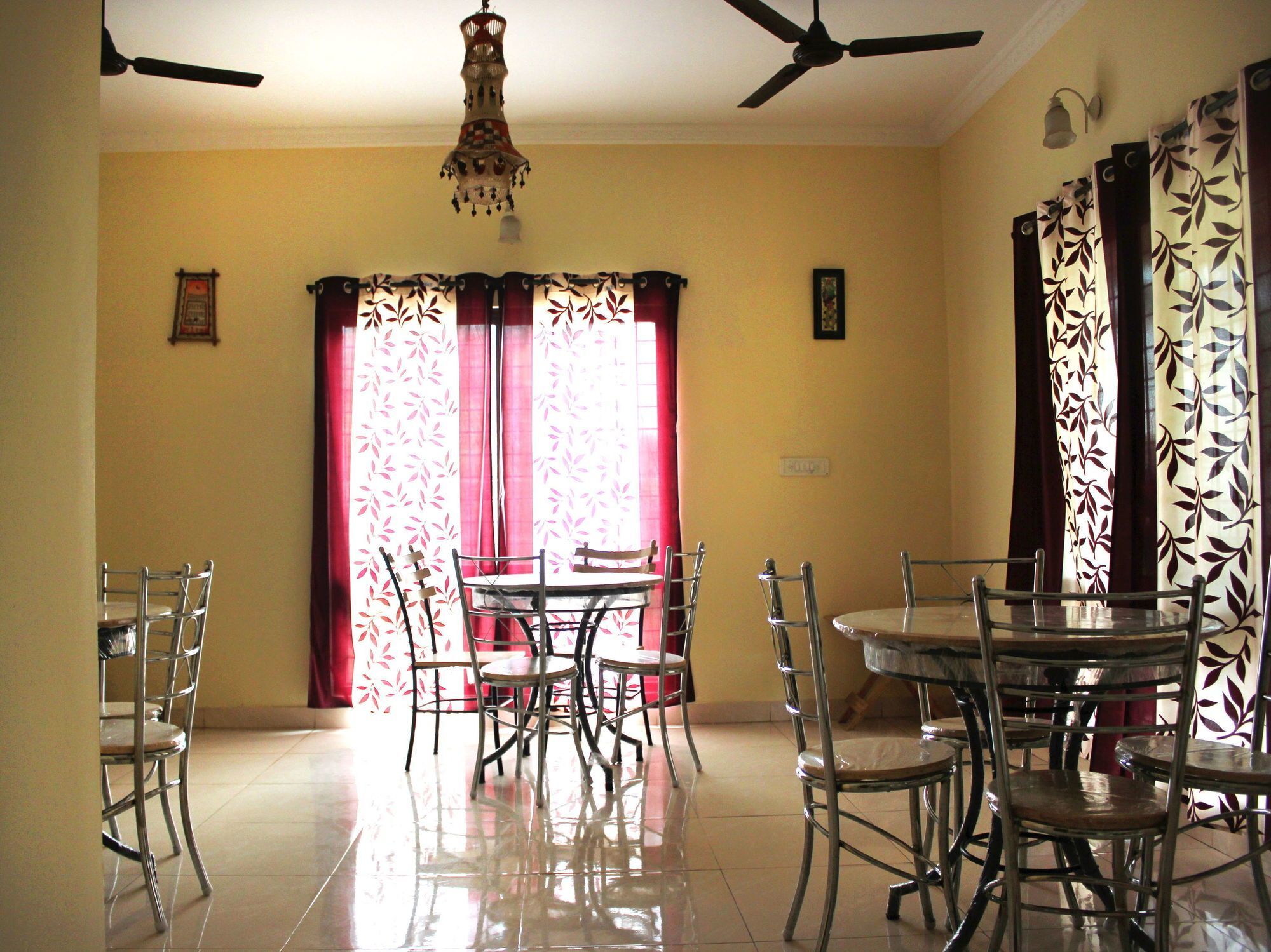Oyo 2998 Honeydew Habitat Bangalore