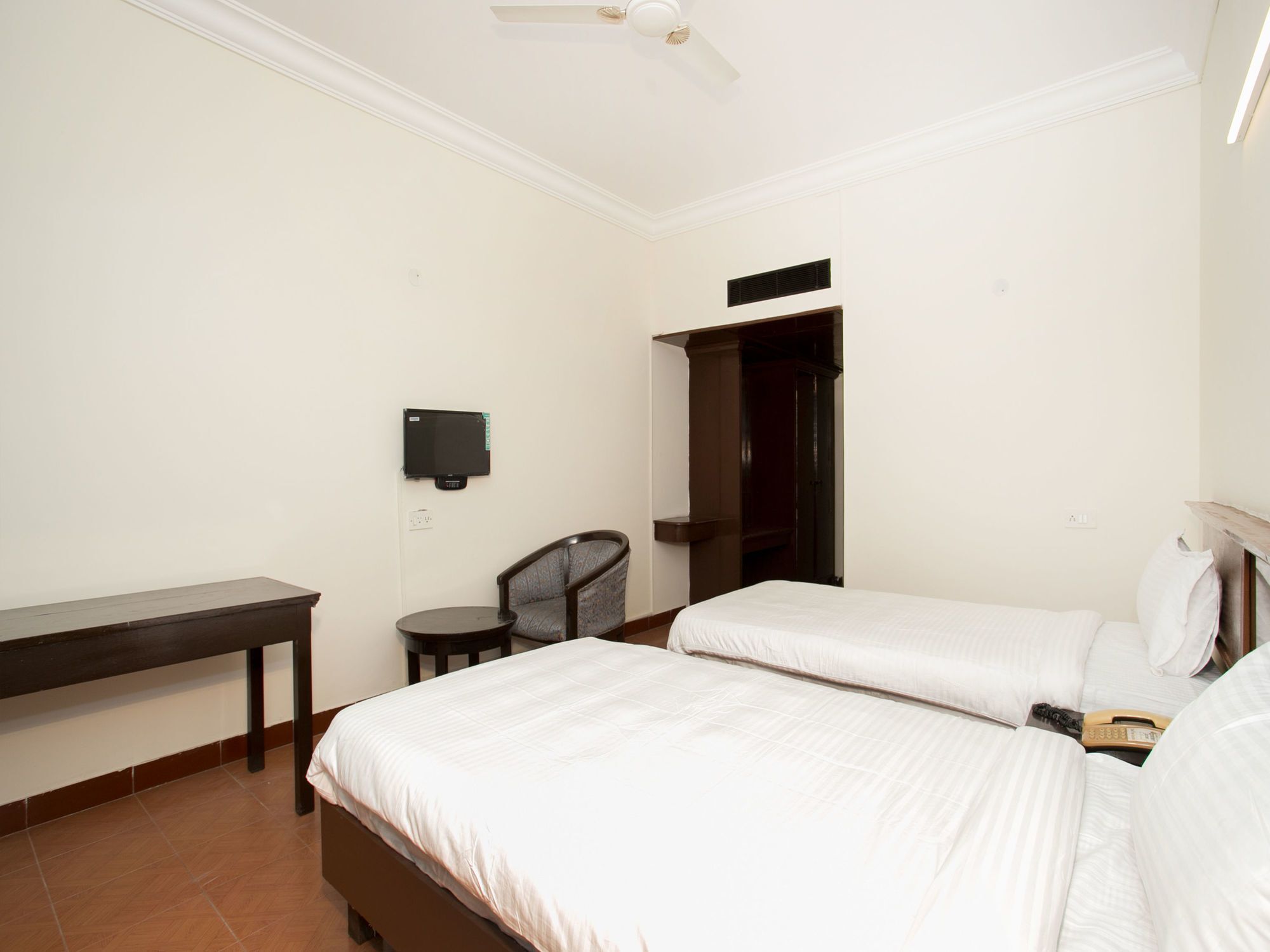Hotel Oyo 10478 Raj Residency 3*