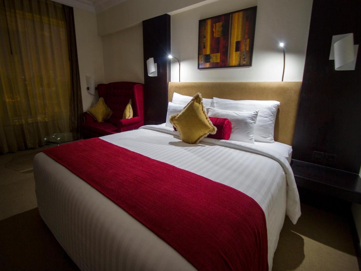 Sterlings Mac 5* Bangalore