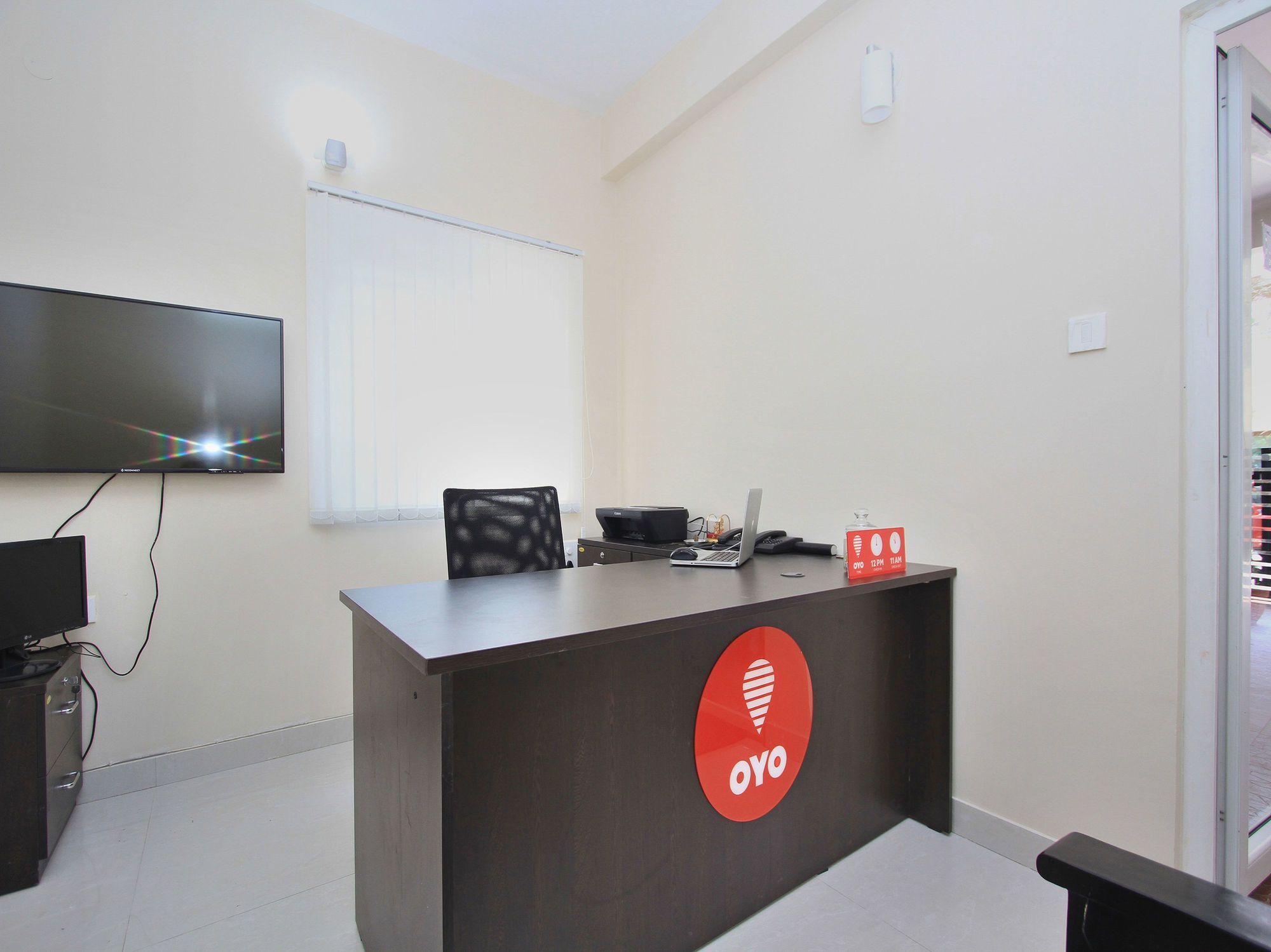 Apartment Oyo 12962 Mafroosha Corporate