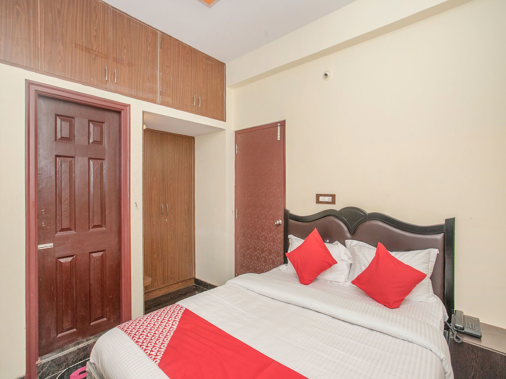Oyo 15482 Delite Apartamento Bangalore