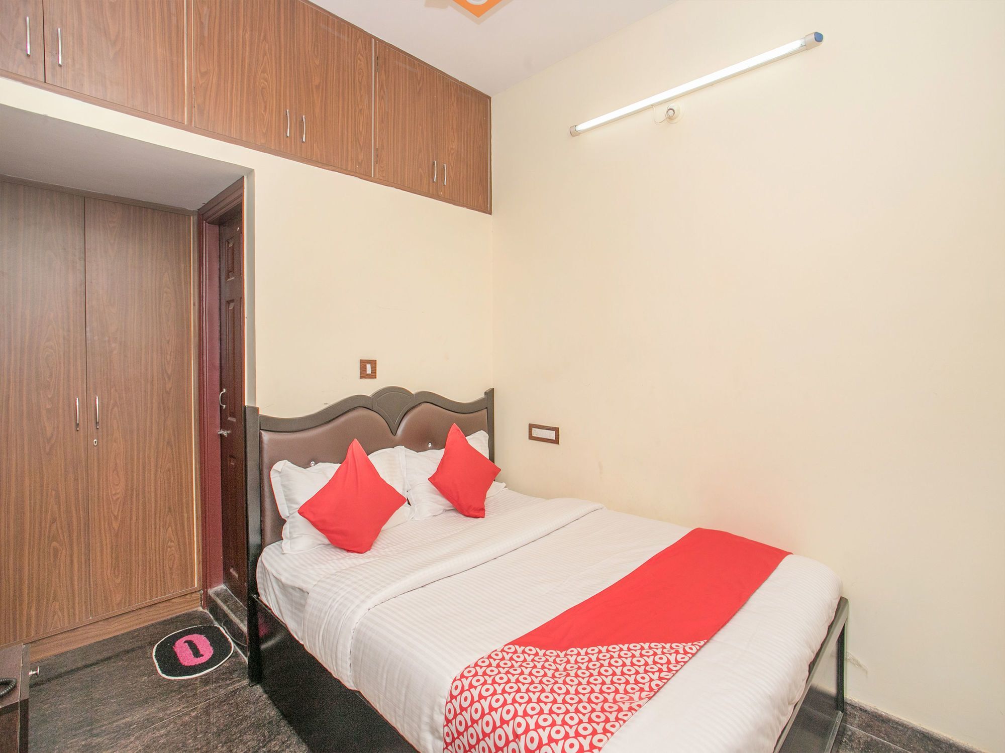 Oyo 15482 Delite * Bangalore