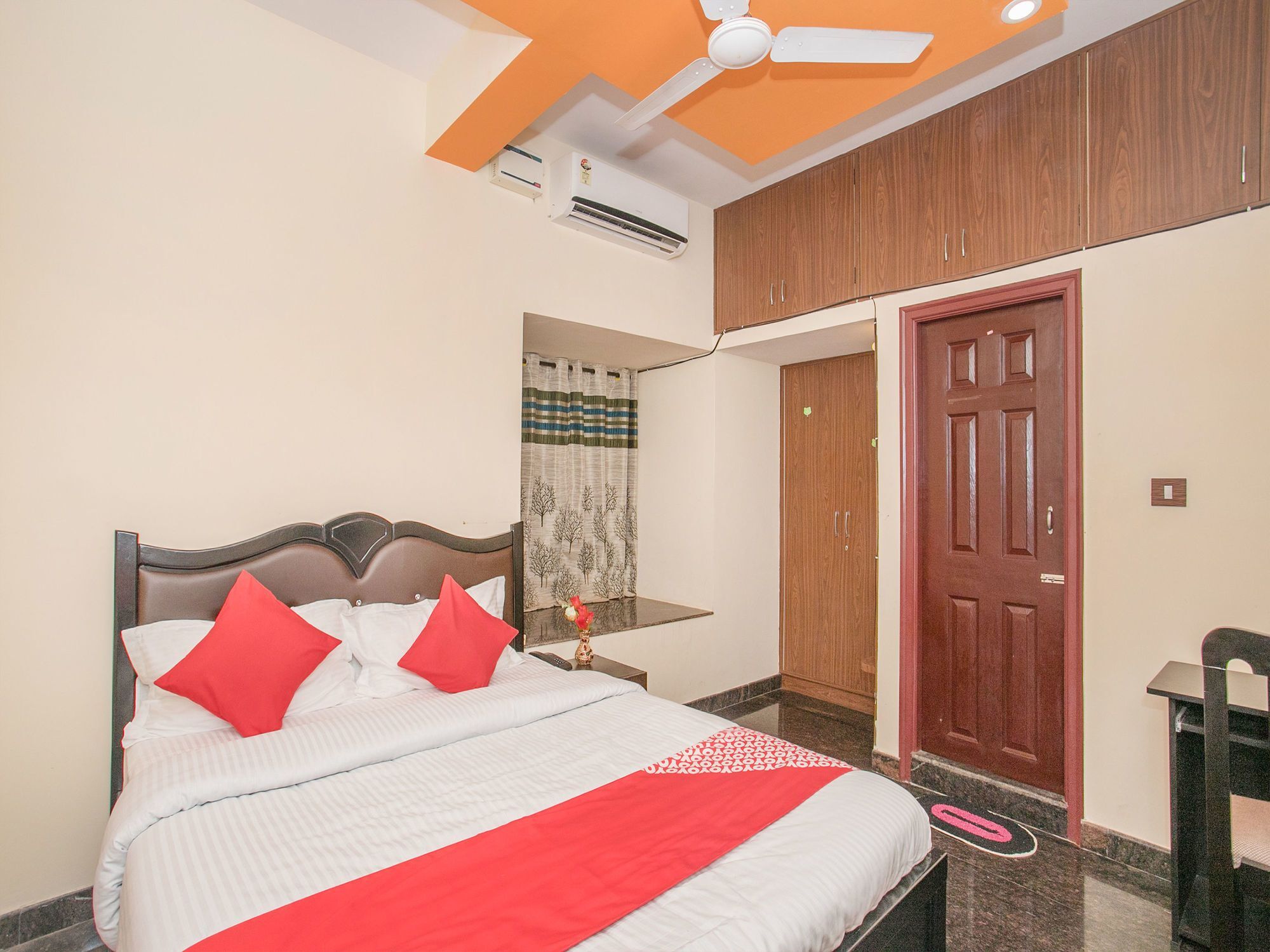 Oyo 15482 Delite Apartamento Bangalore