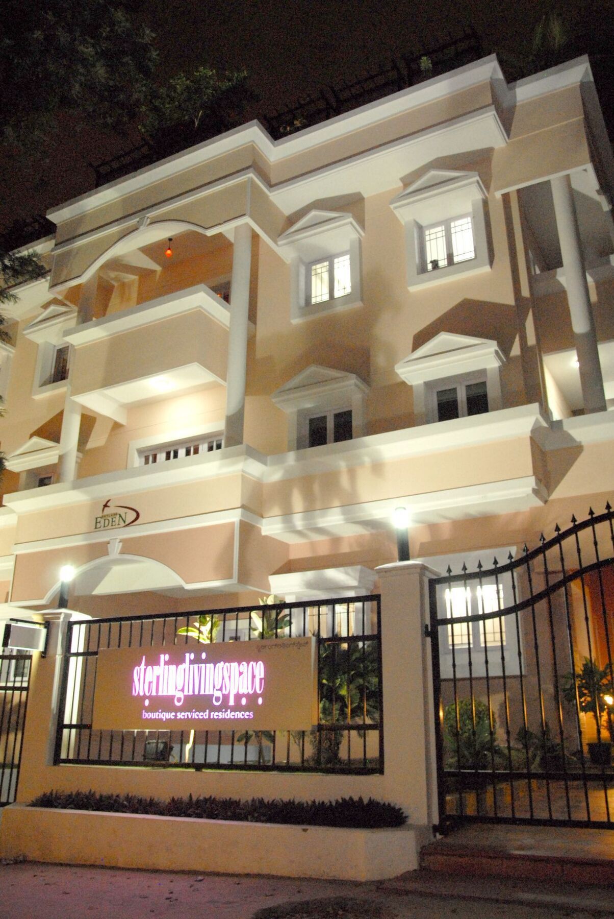 Apartment Sterling Living Space - Residency Road Bangalore