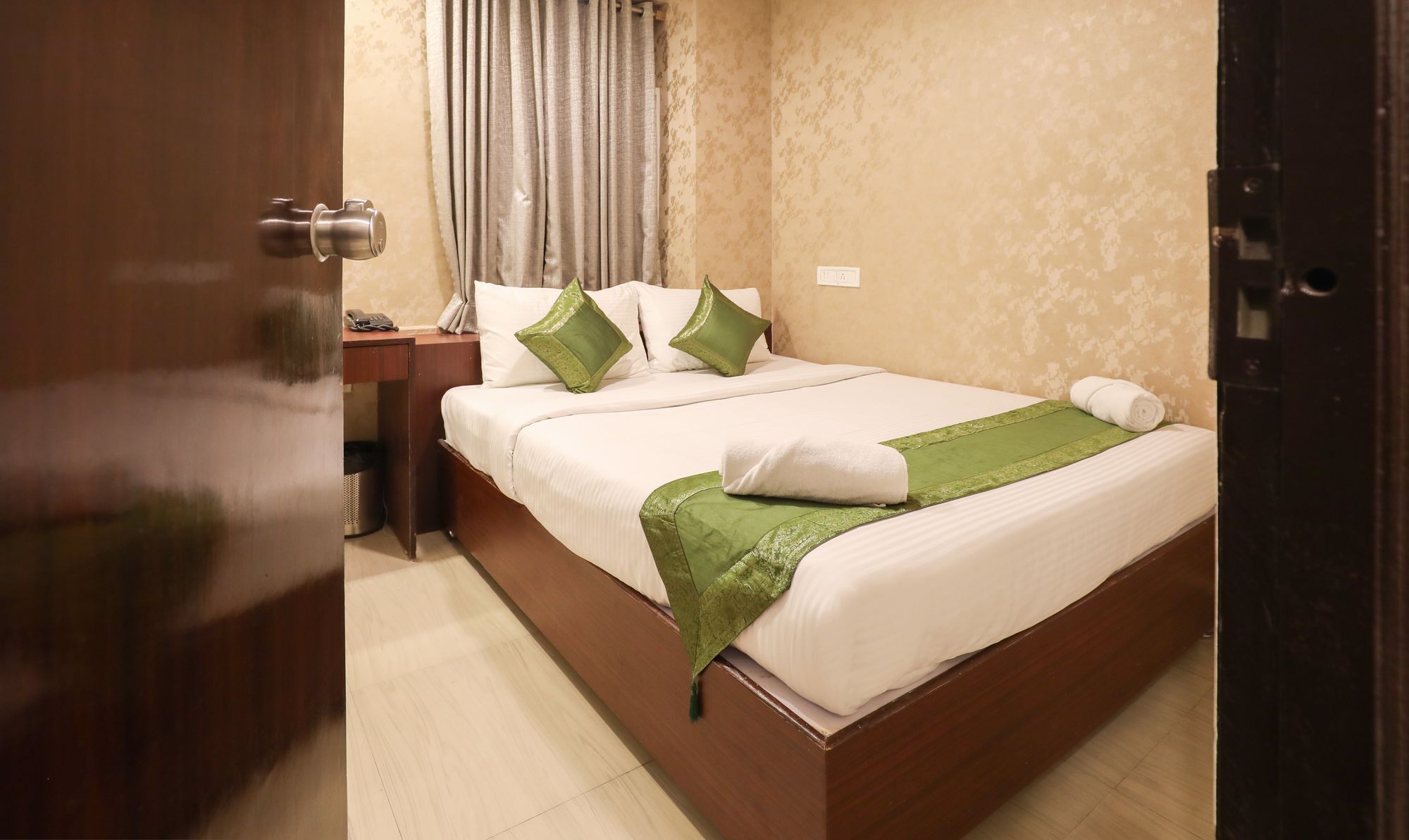 Hotel Treebo Paul's 3*