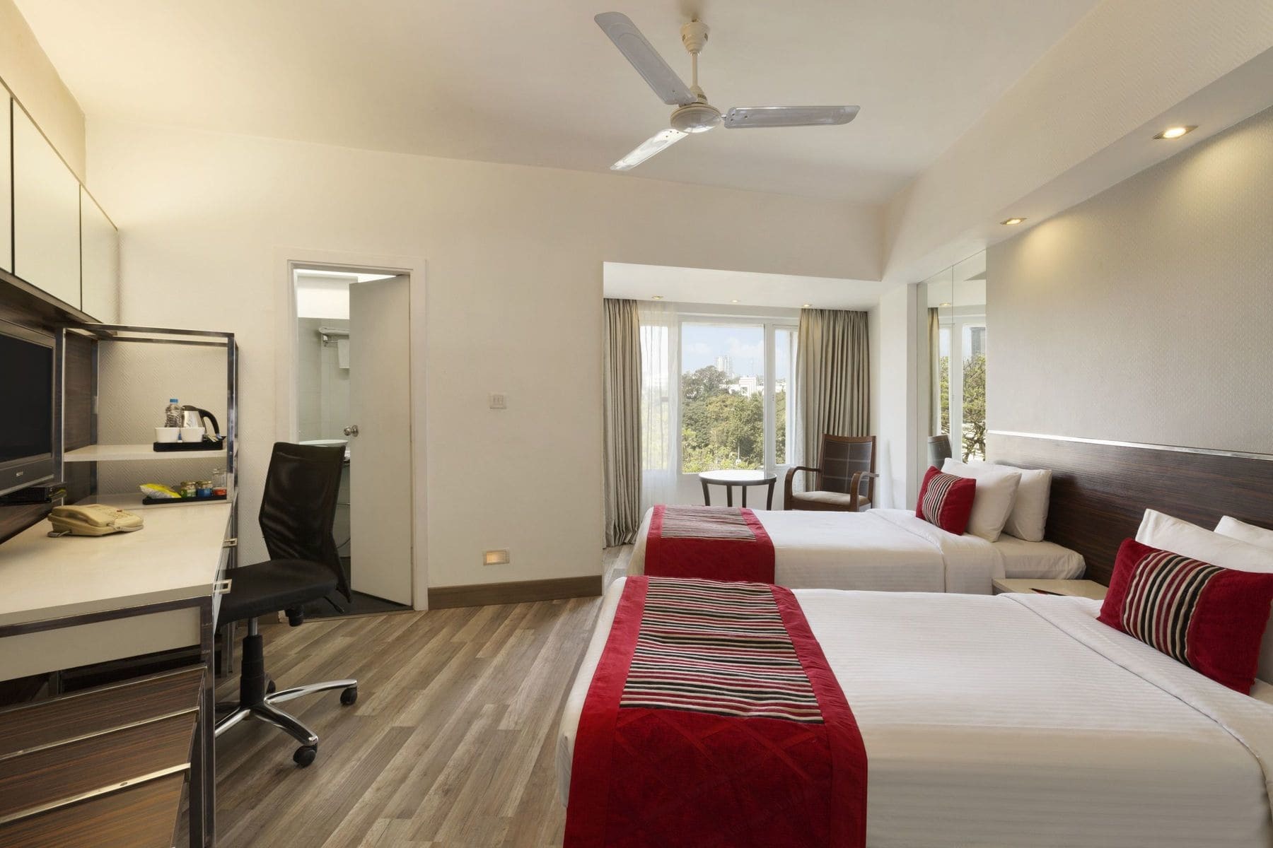 Regenta Place Bangalore, Cunningham Road 4*