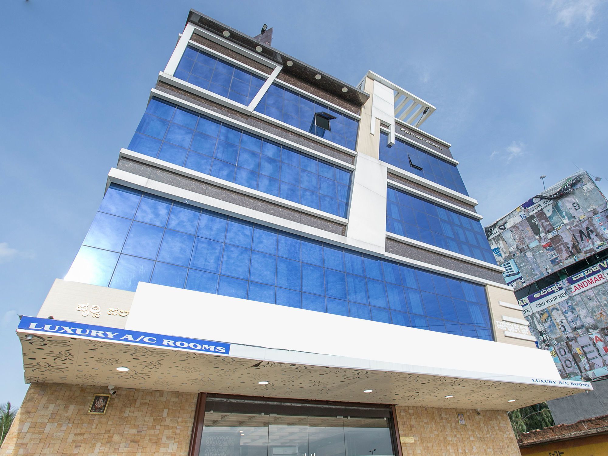 Oyo 15865 Passport Hotel Bangalore