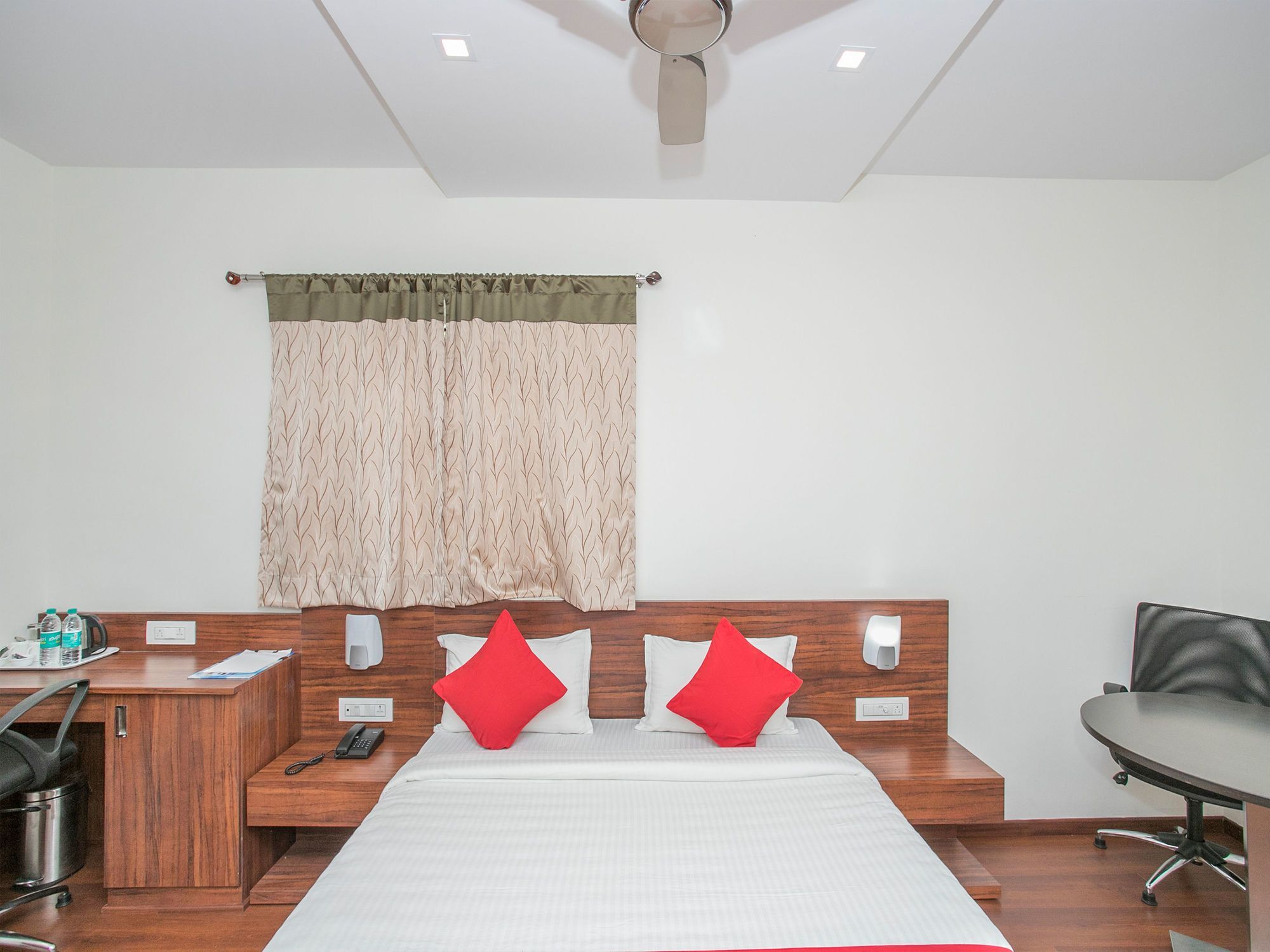Hotel Oyo 15865 Passport 3*