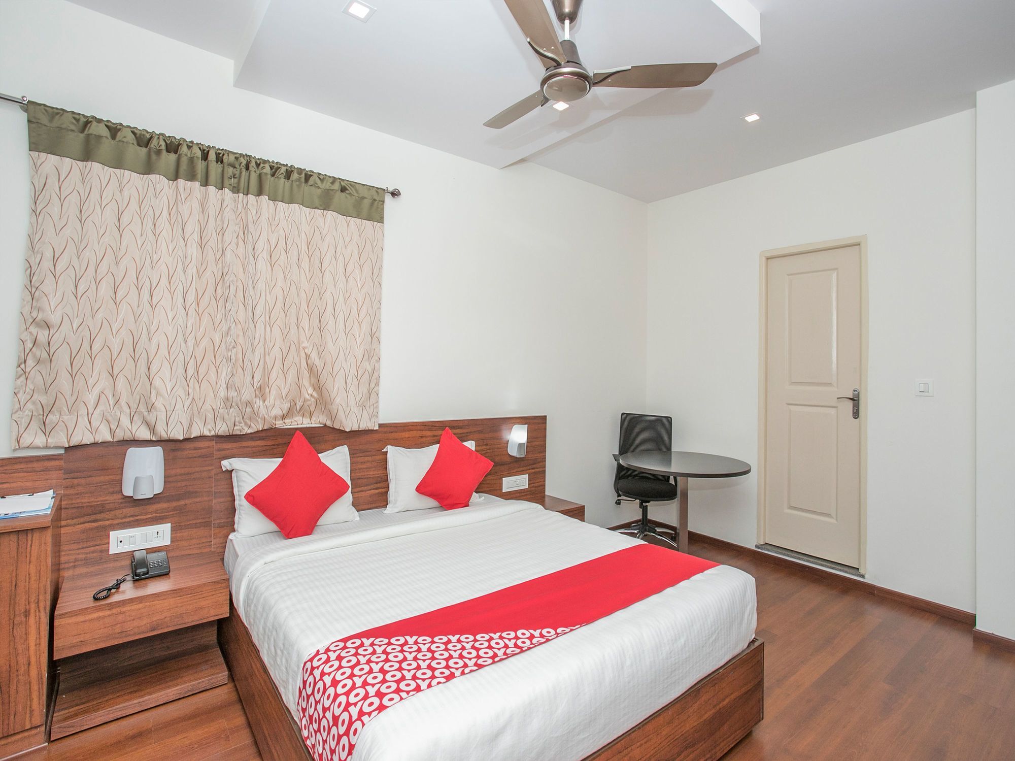 Hotel Oyo 15865 Passport Bangalore