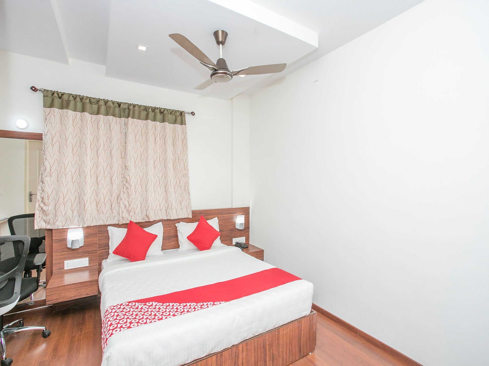 Hotel Oyo 15865 Passport Bangalore
