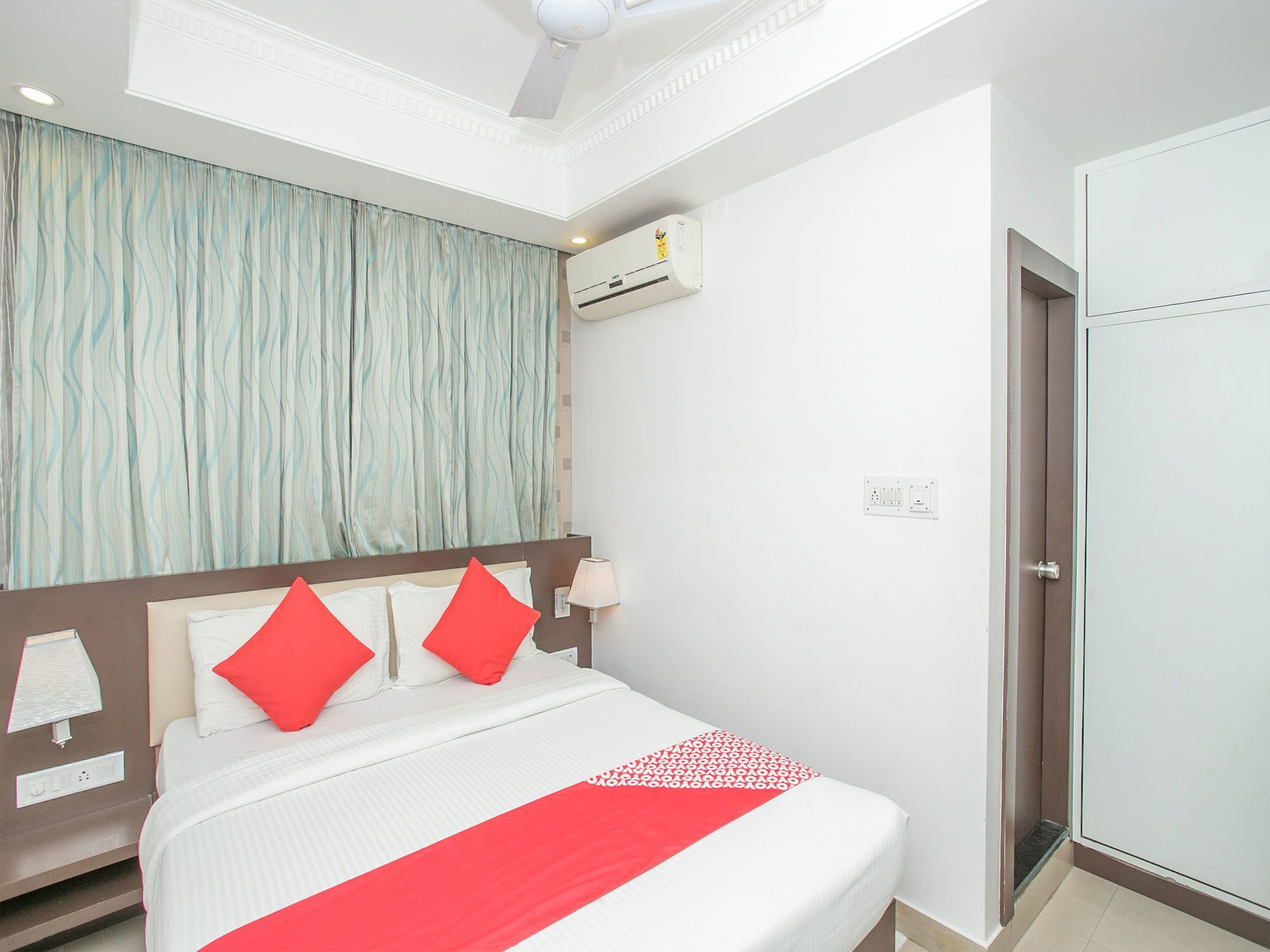 Hotel Oyo 13786 Rekha Residency Bangalore