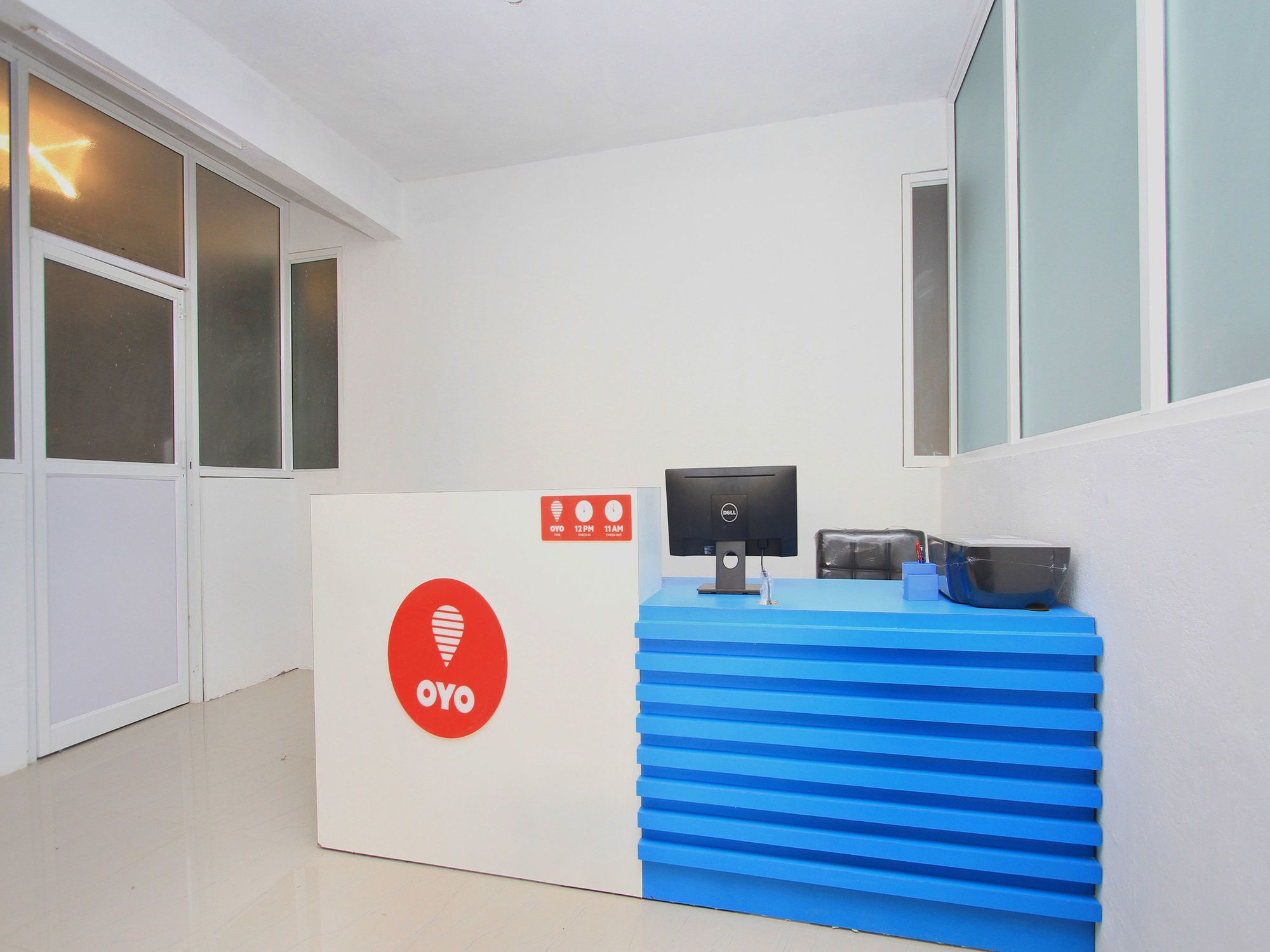 Oyo 11058 Shelton Manayata Hotel