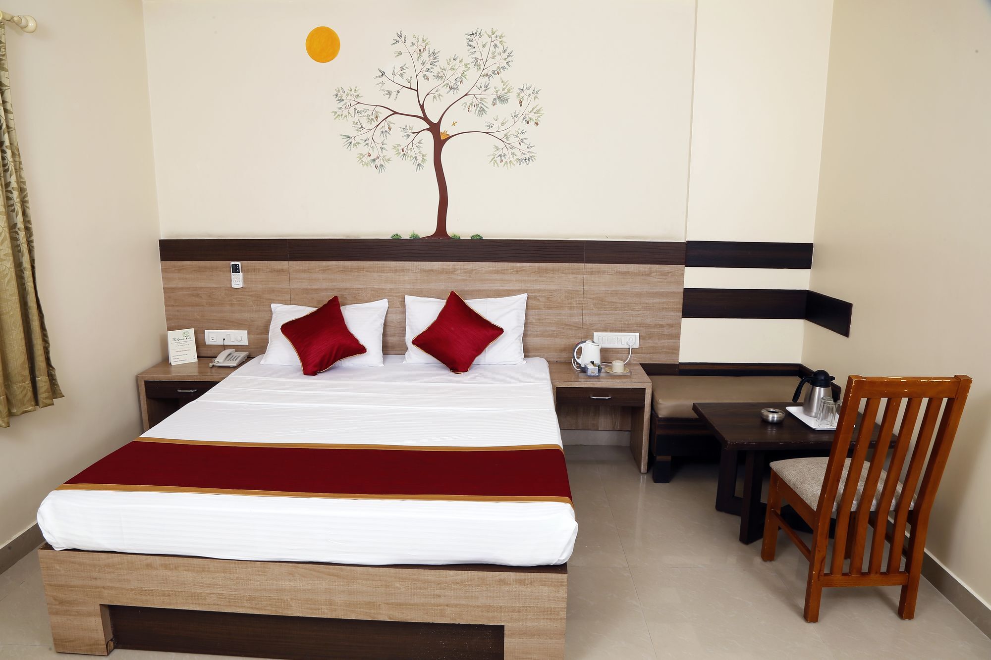 Hotel Trees 3*