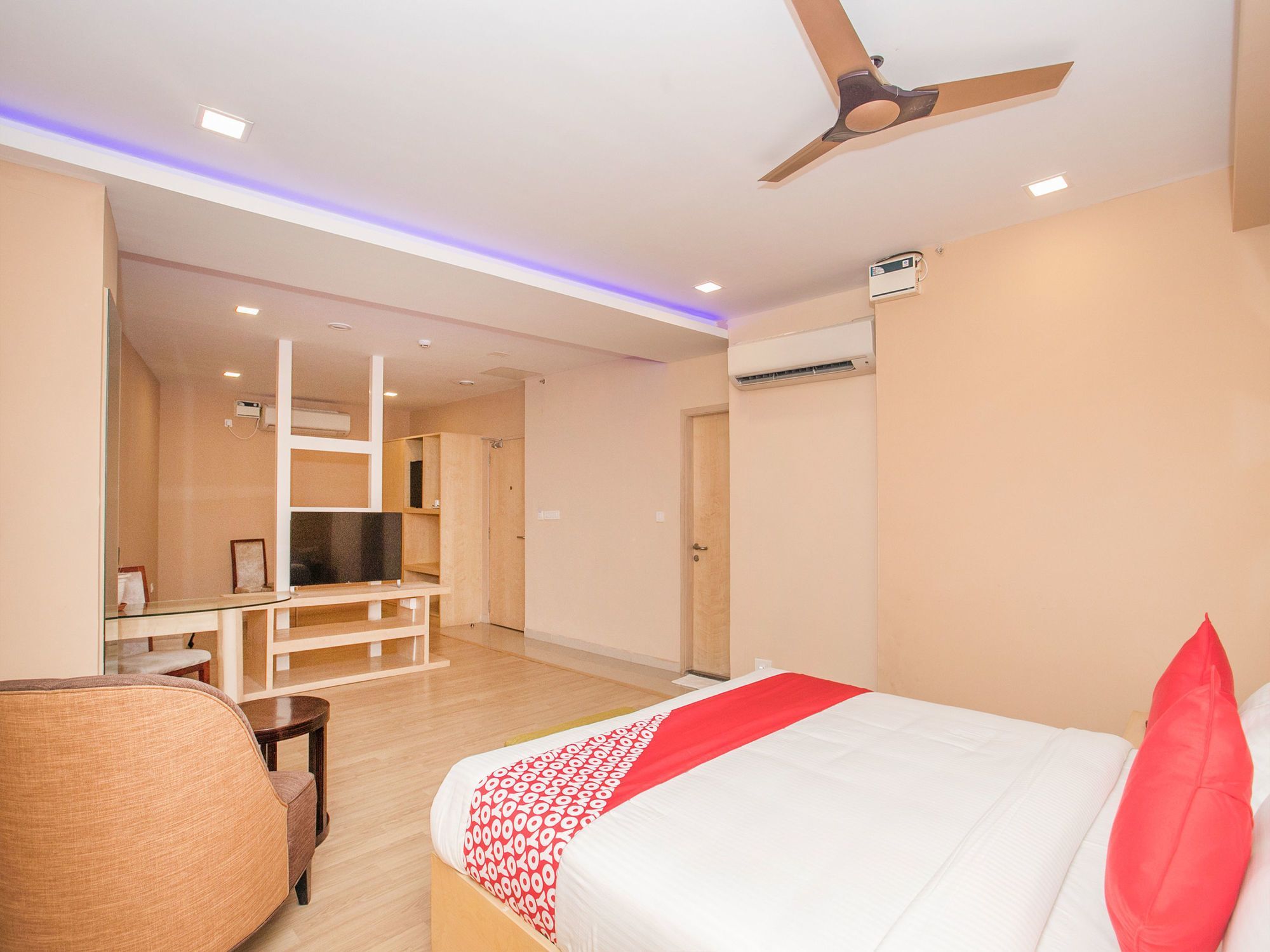 Capital O 15775 Supreme Boutique Hotel Bangalore