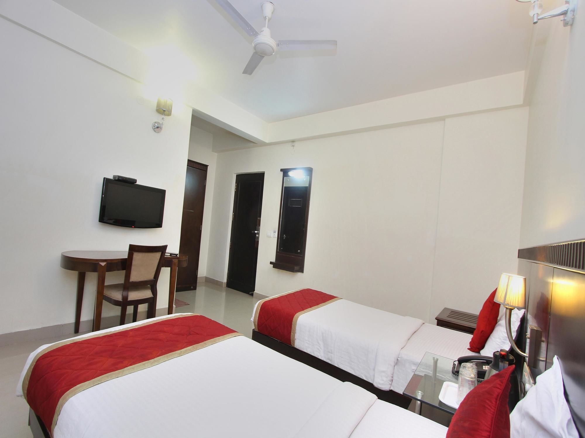 Oyo 435 Amshi International Hotel 3*