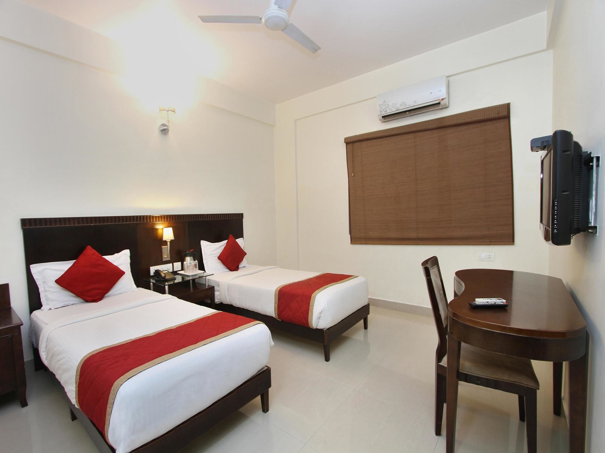 Oyo 435 Amshi International 3* Bangalore