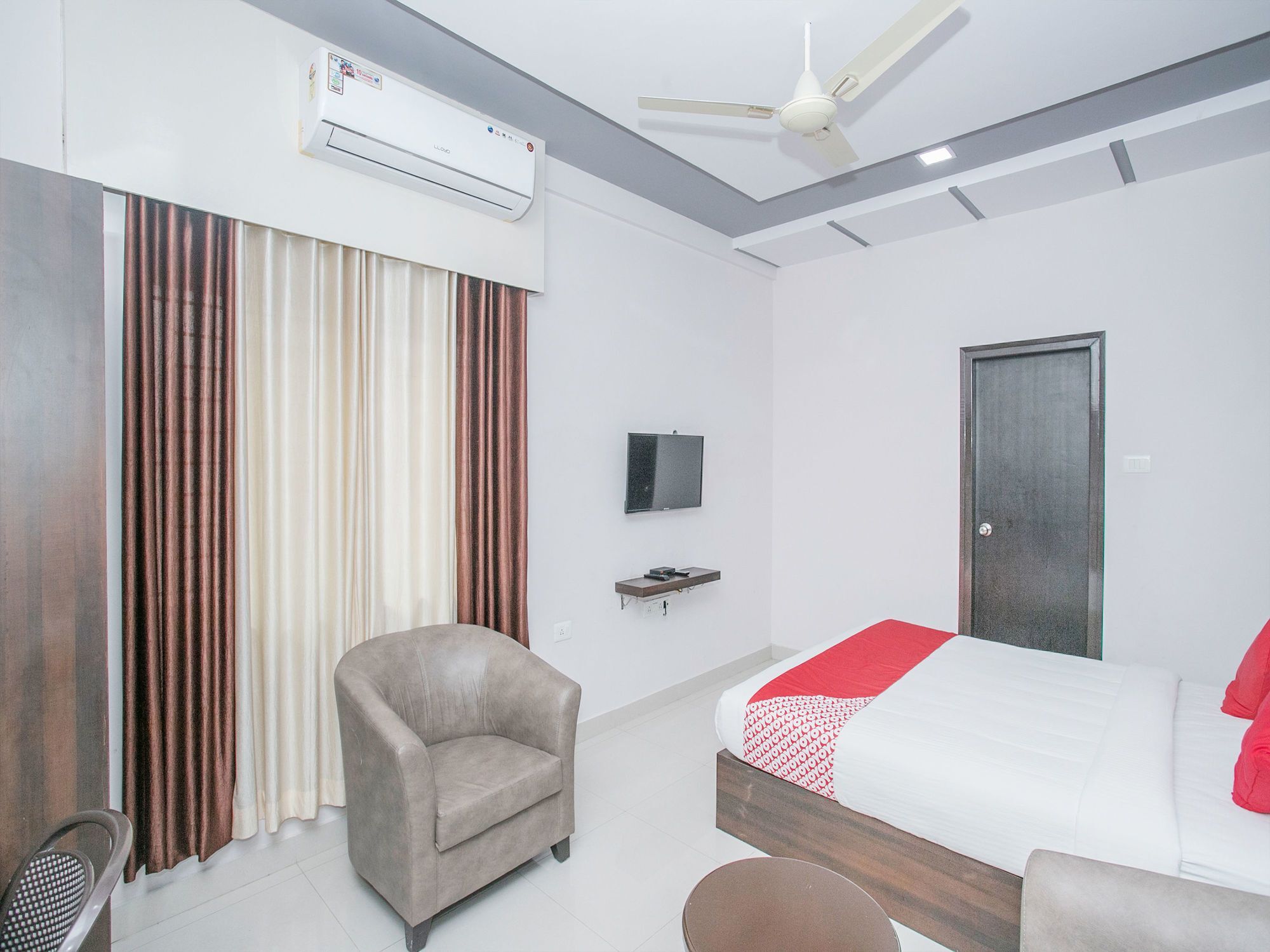 Hotel Oyo 15352 Sahara 3*