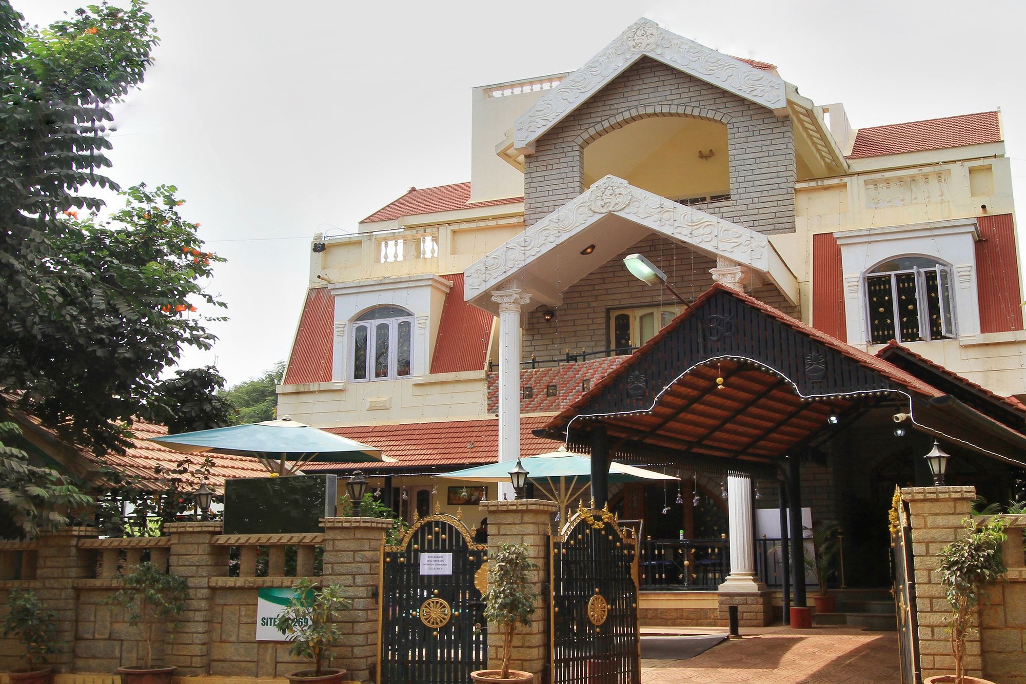 Oyo 10438 Hotel Bangalore