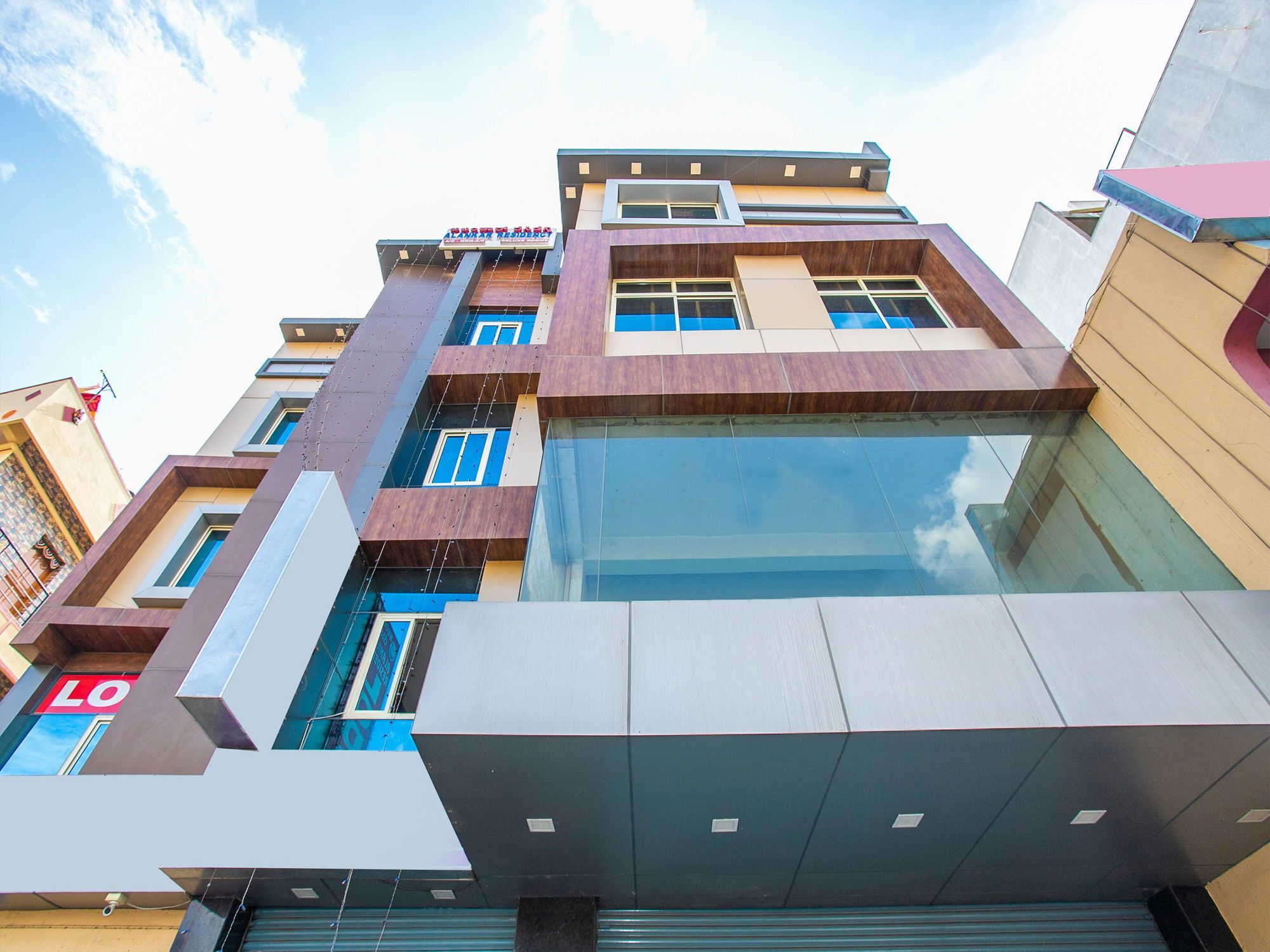 Oyo Flagship Alankar Residency Hotel 3*