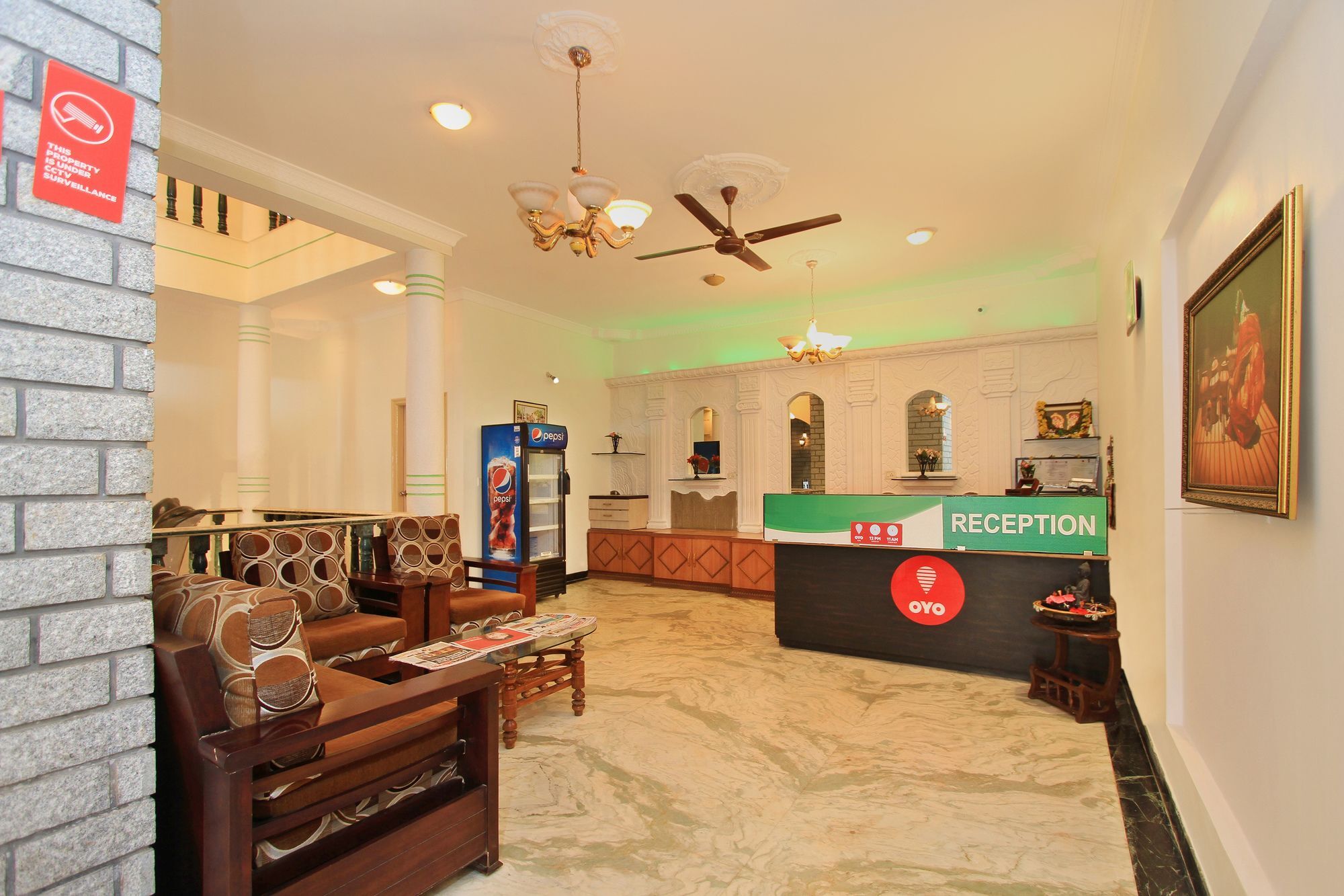 Hotel Oyo 10438
