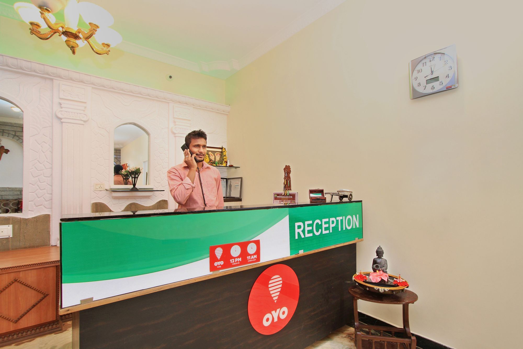 Hotel Oyo 10438