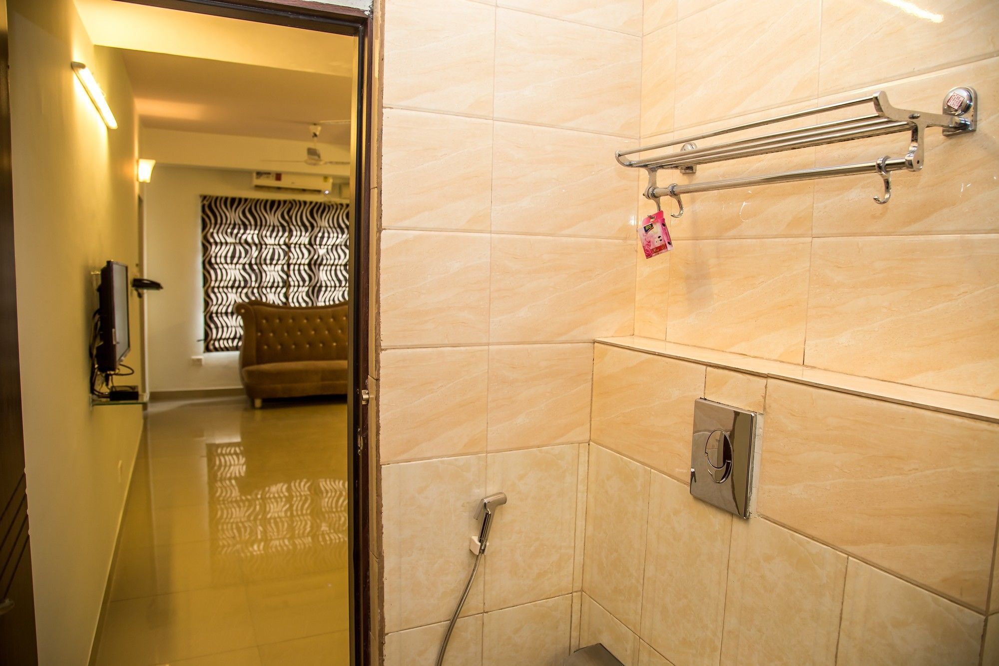 Collection O 29 Church's Near Cubbon Park Hotel