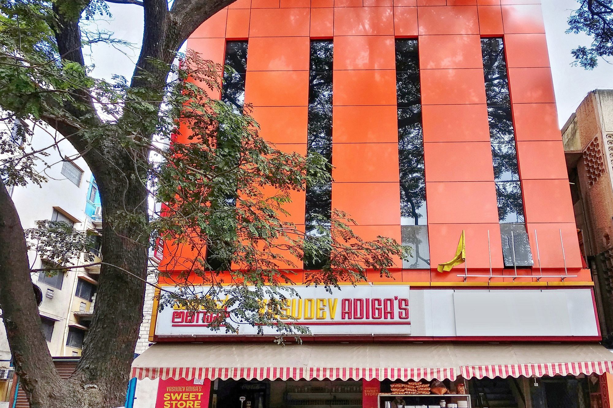 Oyo 10436 Forum Park Bangalore