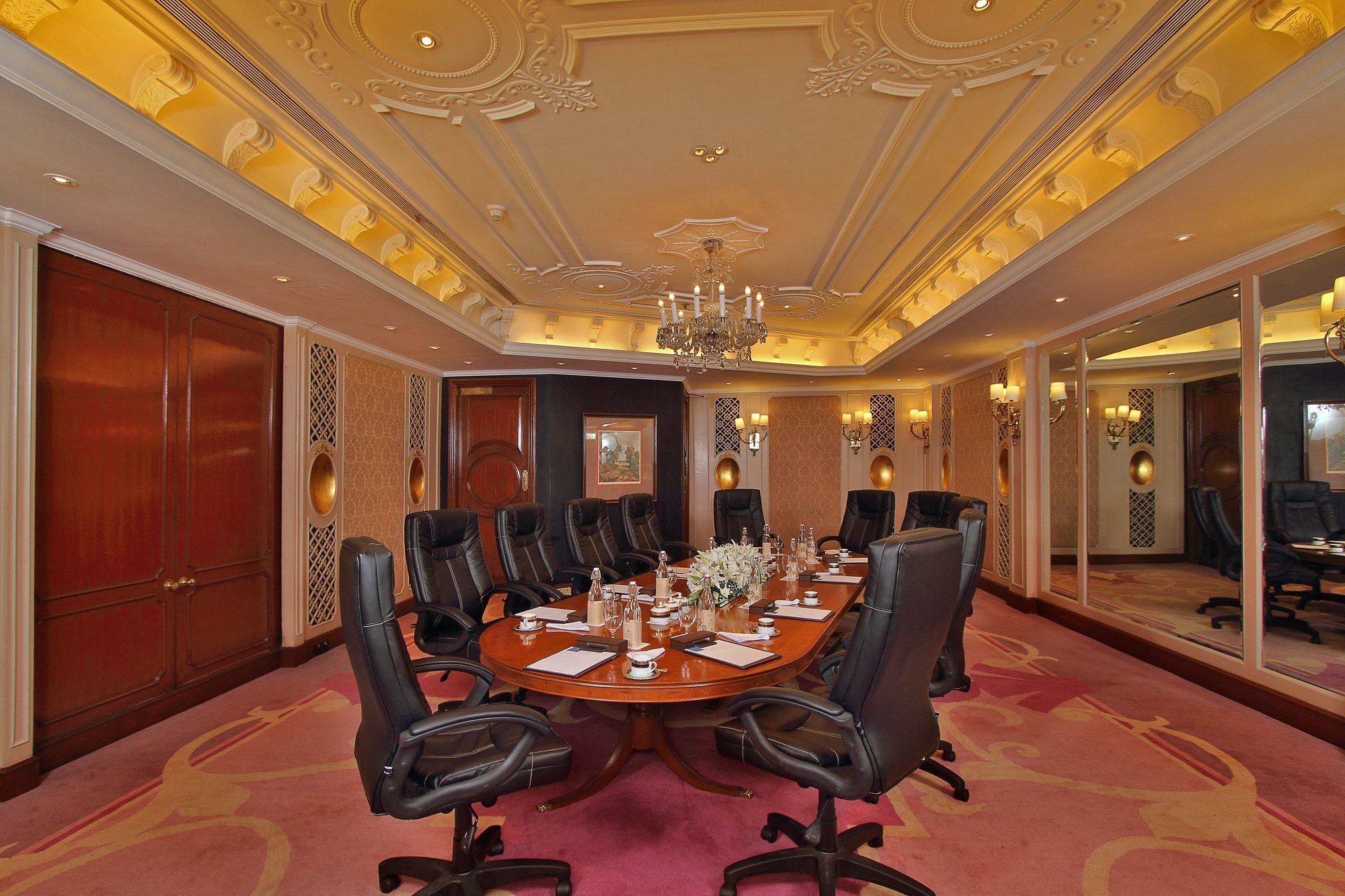Hotel Itc Windsor, A Luxury Collection Hotel,