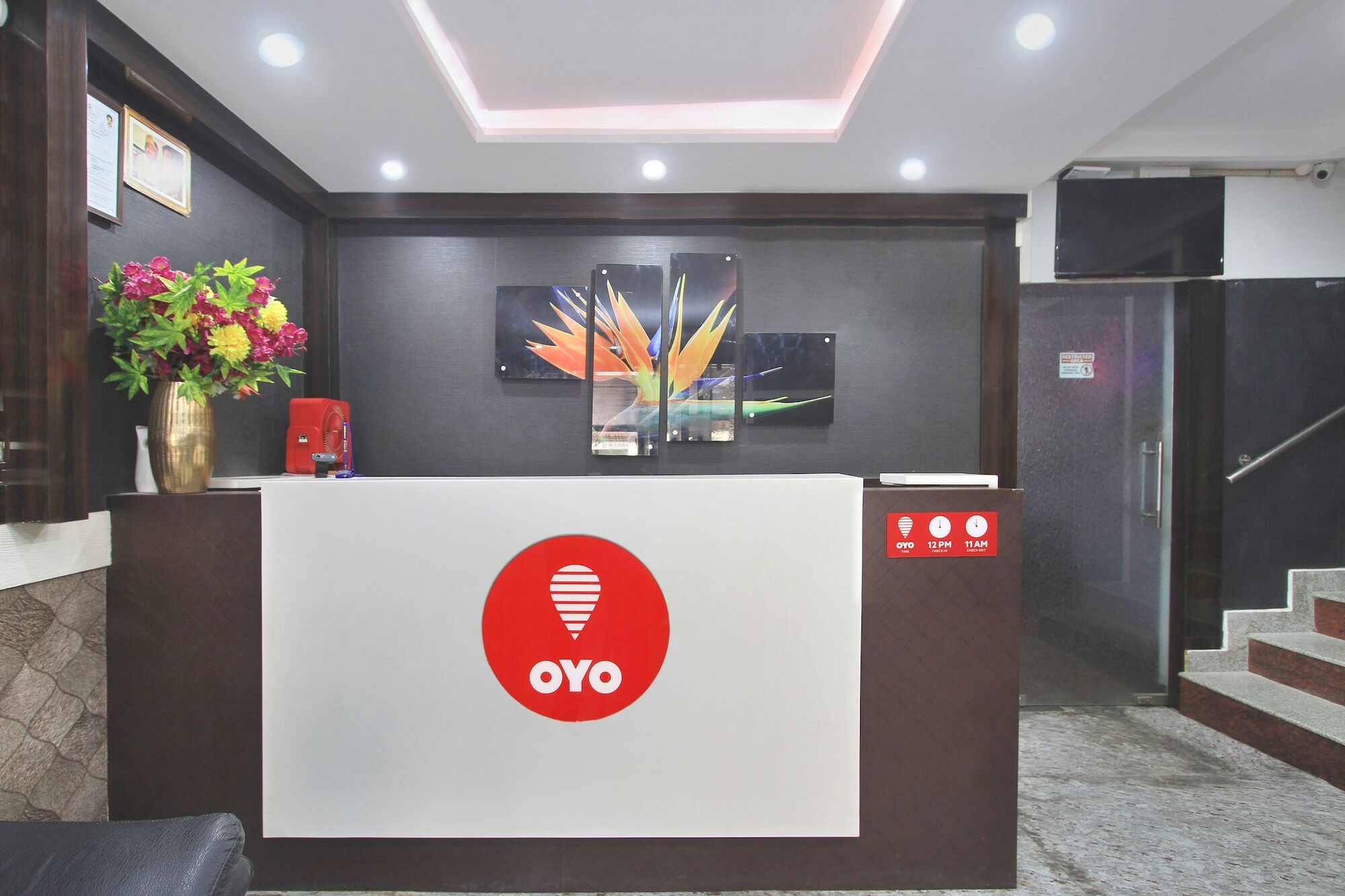 Oyo Flagship 5360 Nash Hotel 2*
