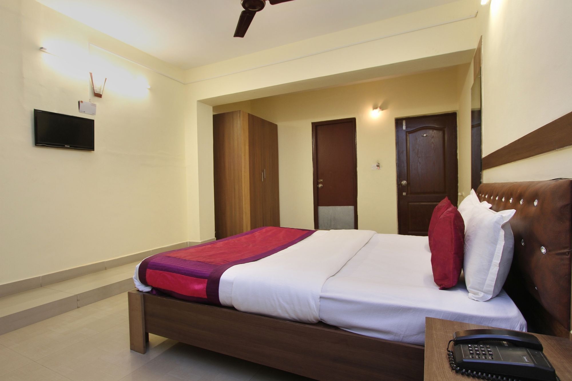Oyo 648 Cottonpet Bangalore