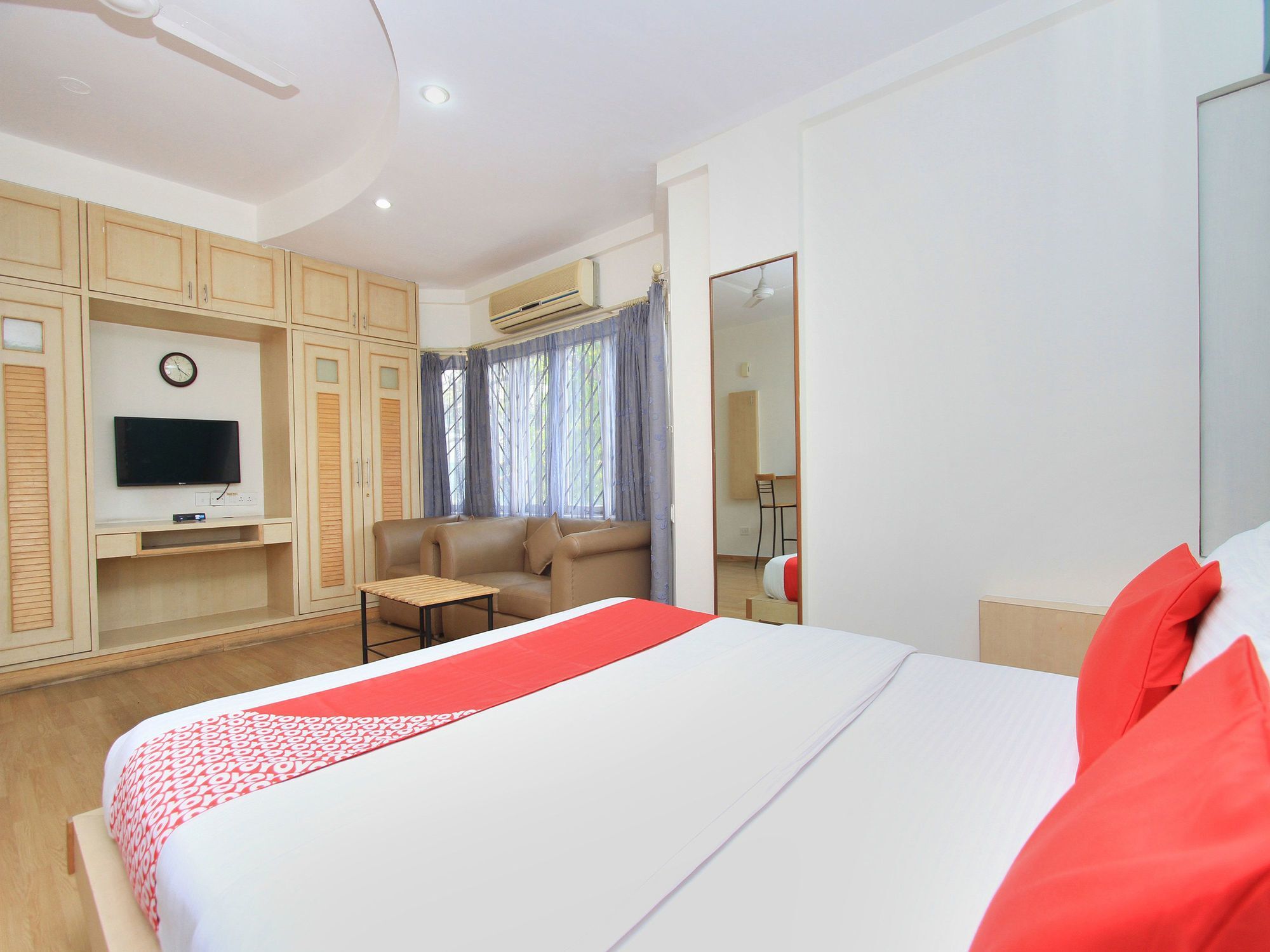 Oyo 3023 Compact Lavelle Road Hotel 2*