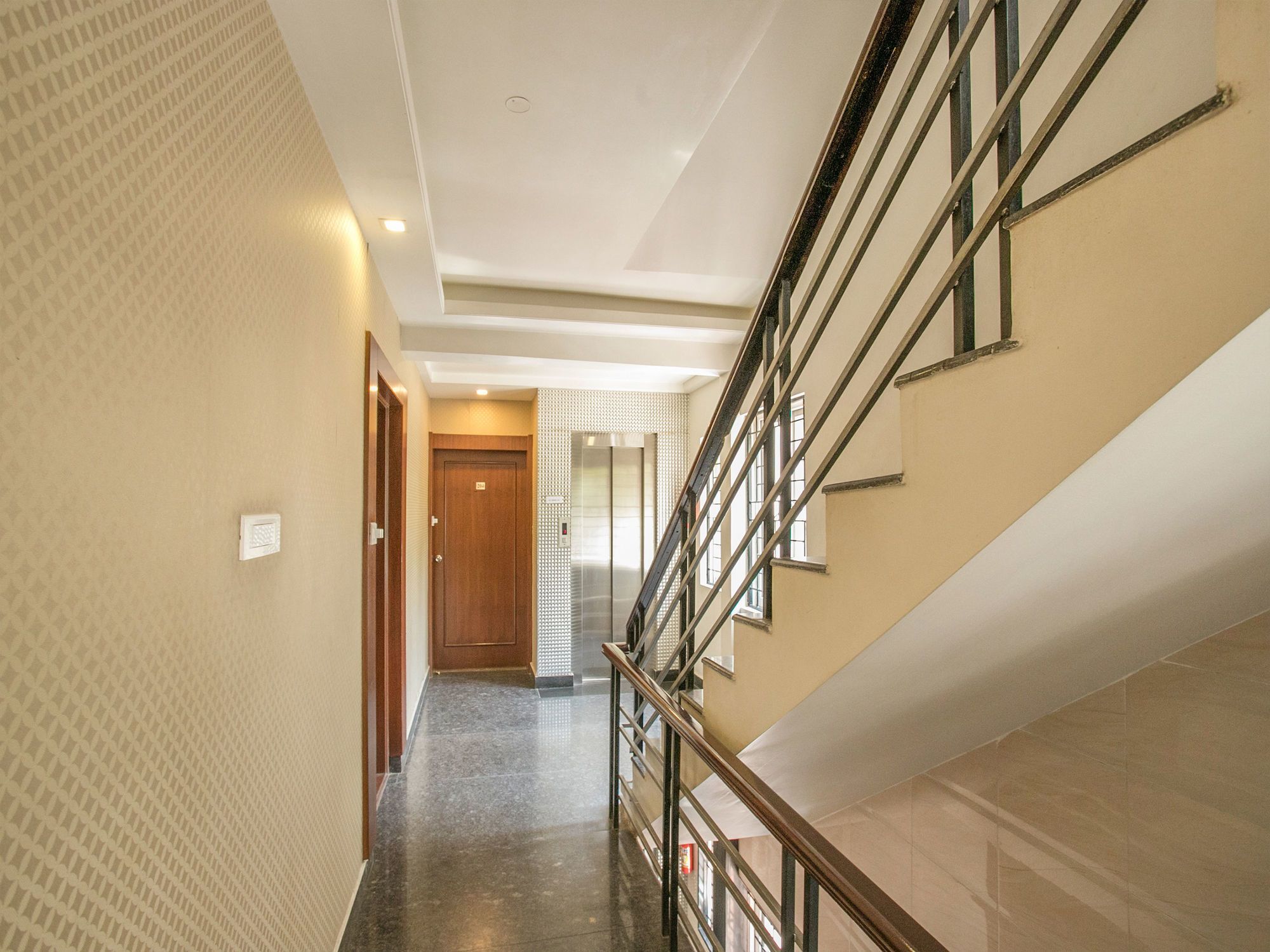 O Status Executive Room's 3*