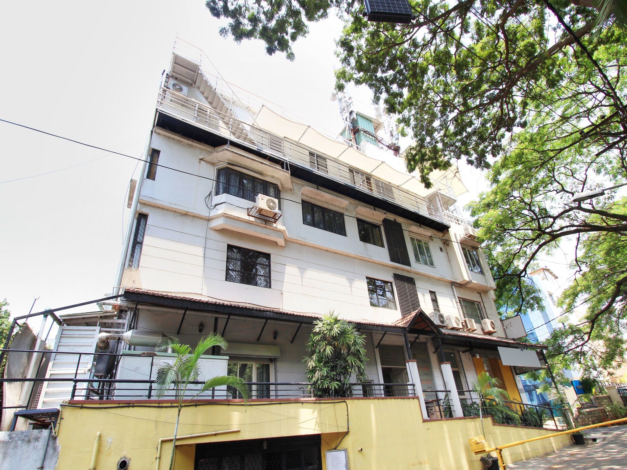 Oyo 3023 Compact Lavelle Road 2* Bangalore